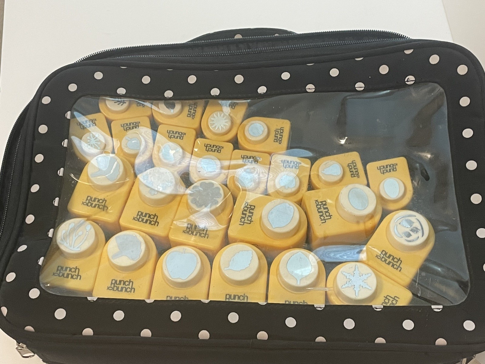 24 Punch Bunch Paper Craft Scrapbooking Punches With A Carry Case