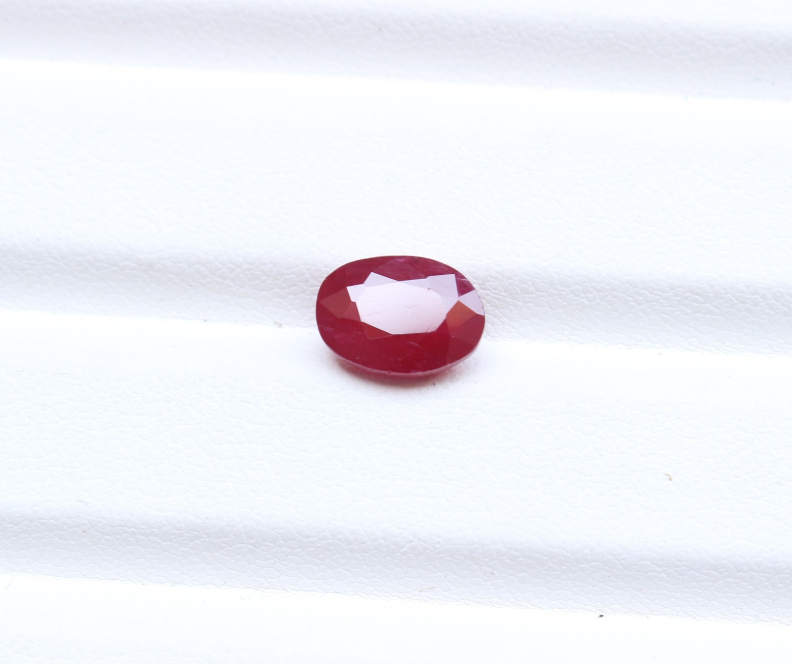 AAA++ Natural Red Ruby Oval Faceted Cut Cabochon Loose Gemstone 3.65 Ct 10X7MM