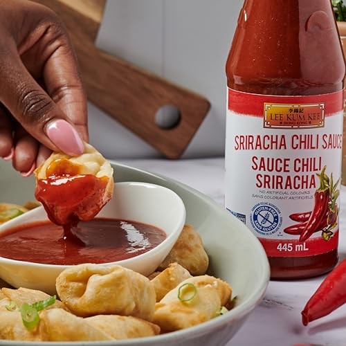 Lee Kum Kee Sauce Plastic Bottle (18 oz – 1 Pack), Gluten Free, Sriracha Chili