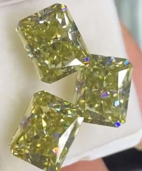 2.30 Cts Certified VVS1 D Grade Radiant Cut 4 MM Natural Yellow Diamond 3 Pc