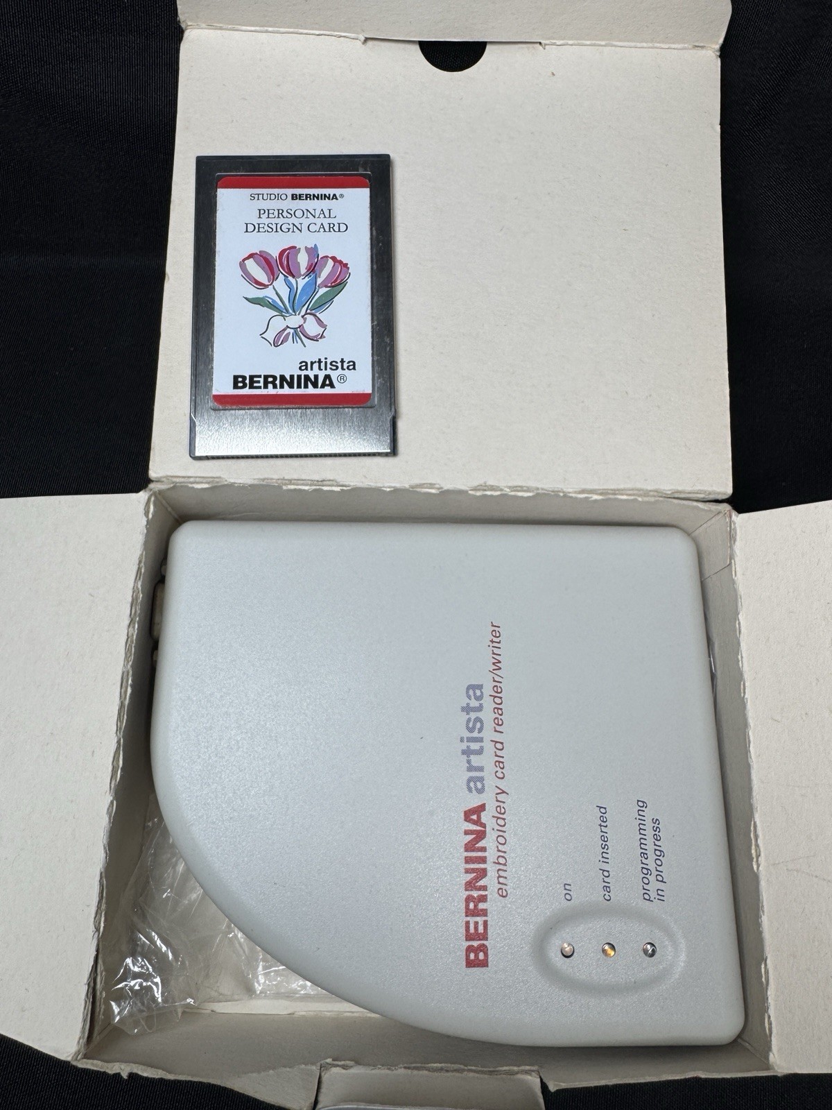 BERNINA artista Embroidery Card Reader Writer R/W-BOX w/ Design Card & Manual