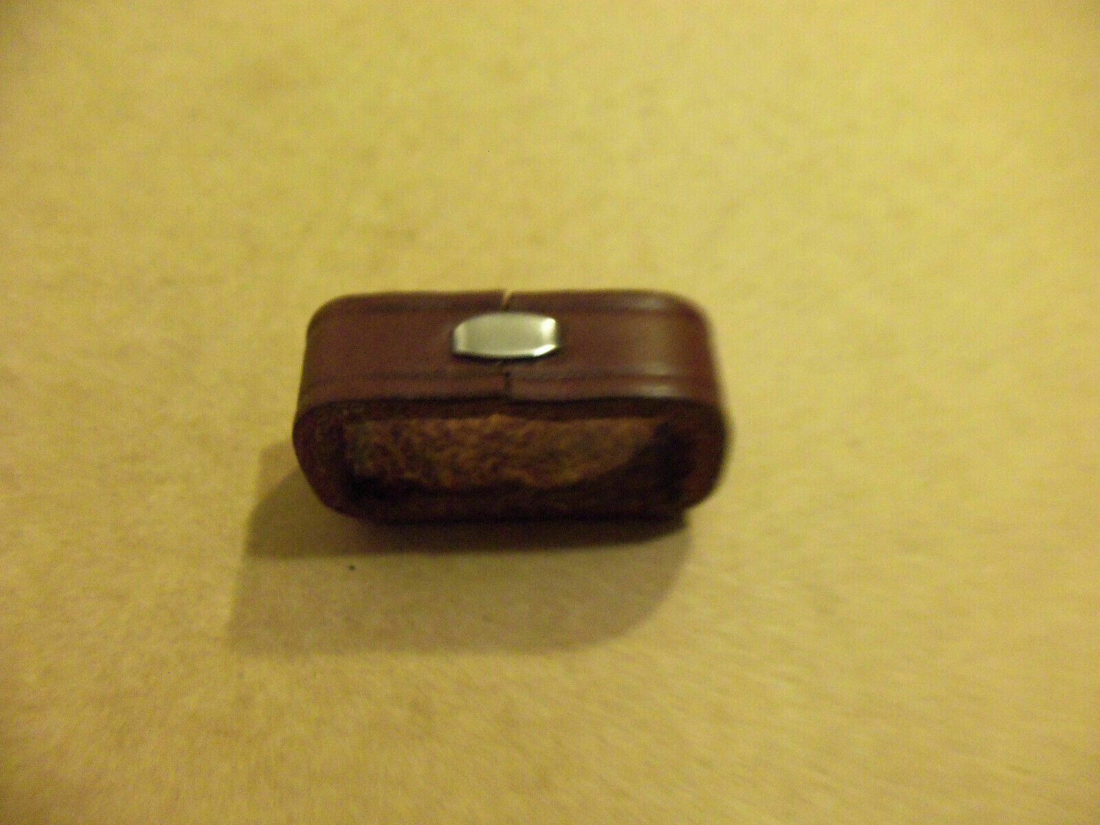 1 1/2″ Brown Leather Belt Keepers / Loops (Pack Of 6)
