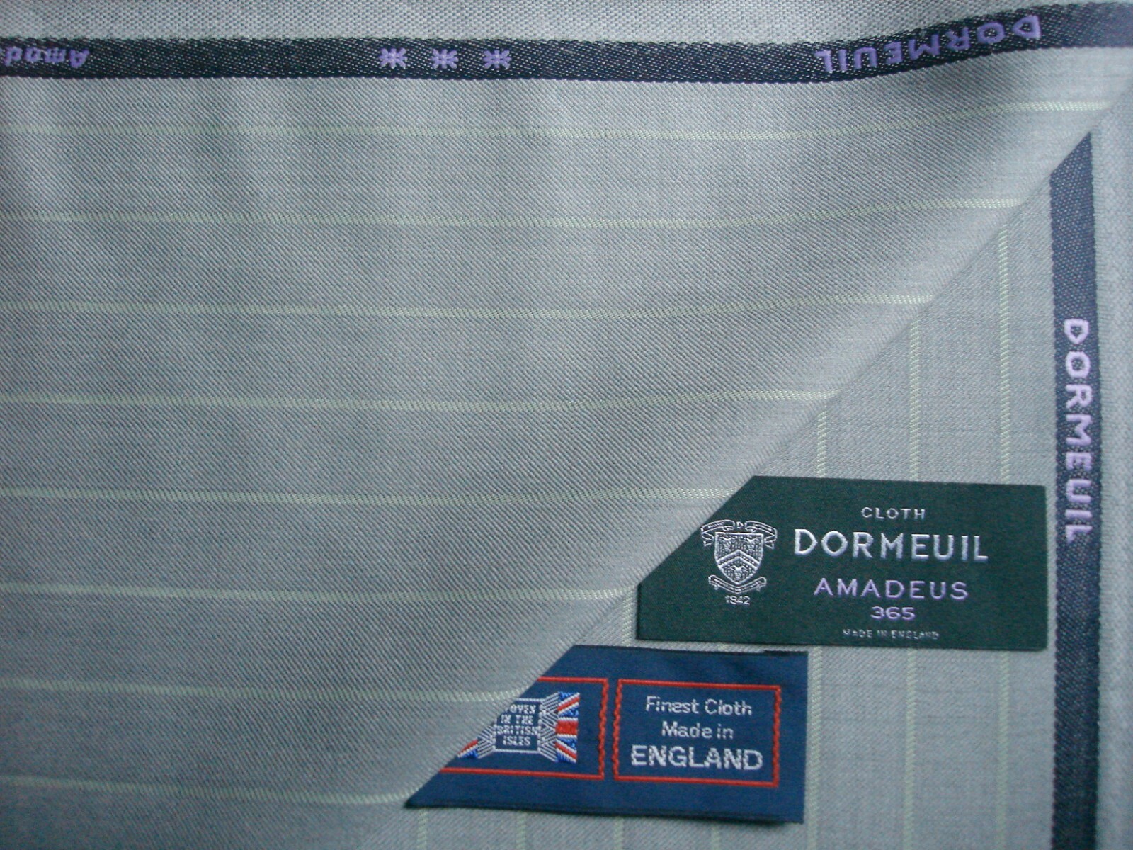 DORMEUIL 100% WOOL WORSTED SUITING FABRIC Amadeus 365 MADE IN ENGLAND – 1.0 m.
