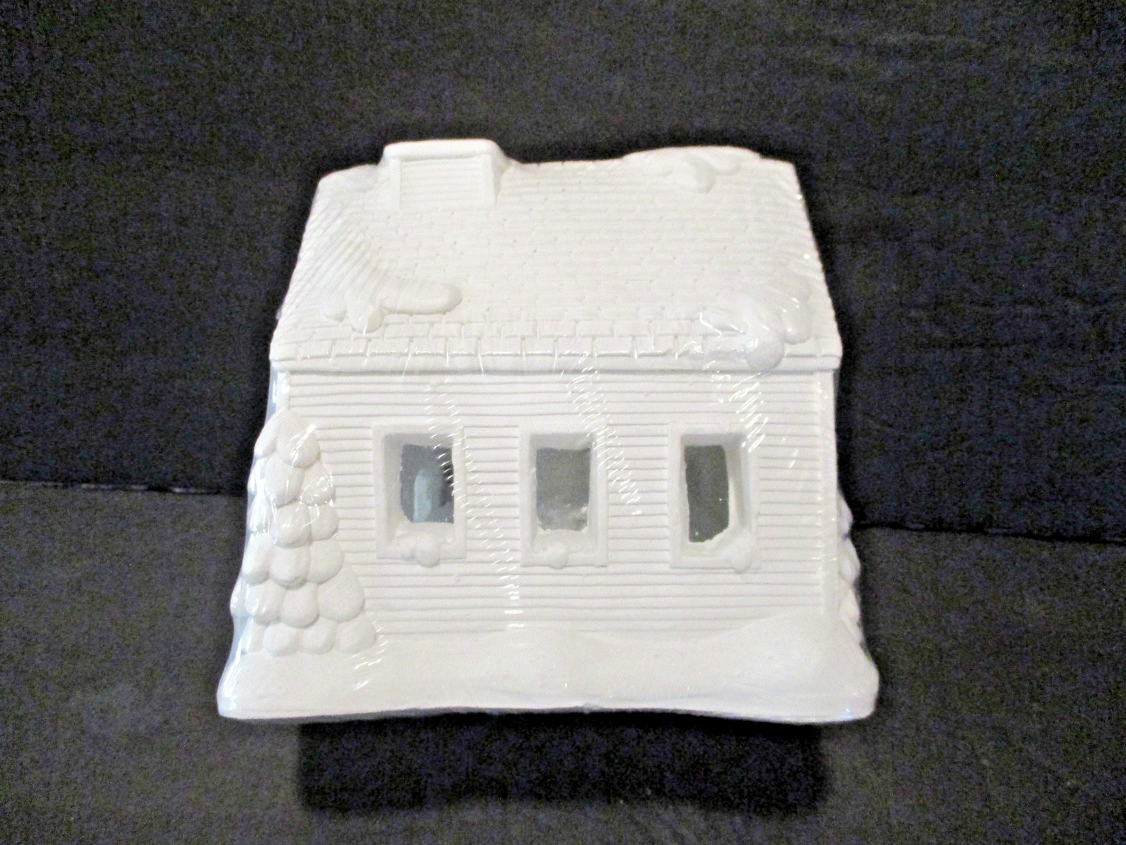 Creative Crafts Califonia Creations SE161 School House Christmas Village