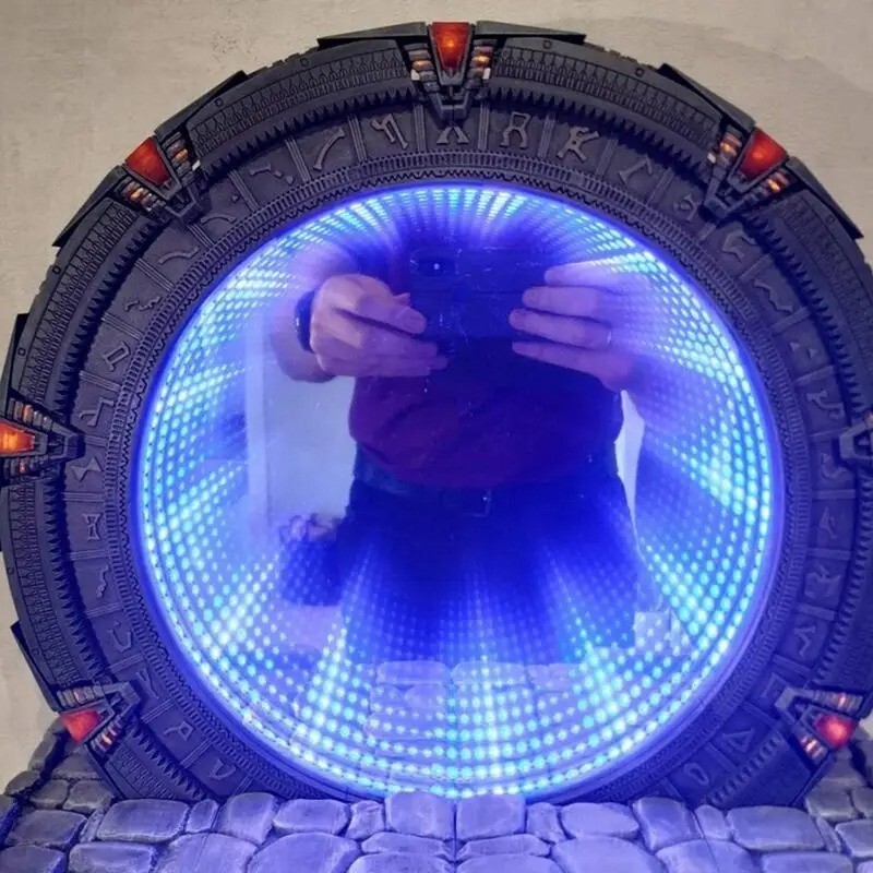 Stargate Luminous Resin Craft Decoration, Film Collection Gifts, Home Decoration