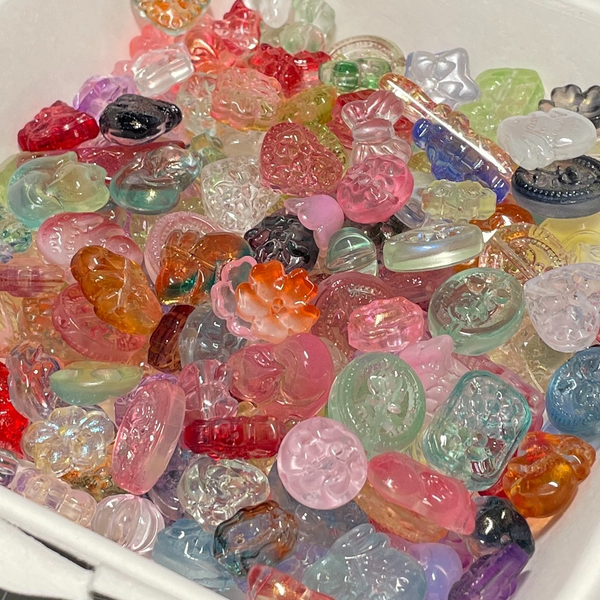100g Glass beads lot jewelry making mix variety bead supplies Read Description