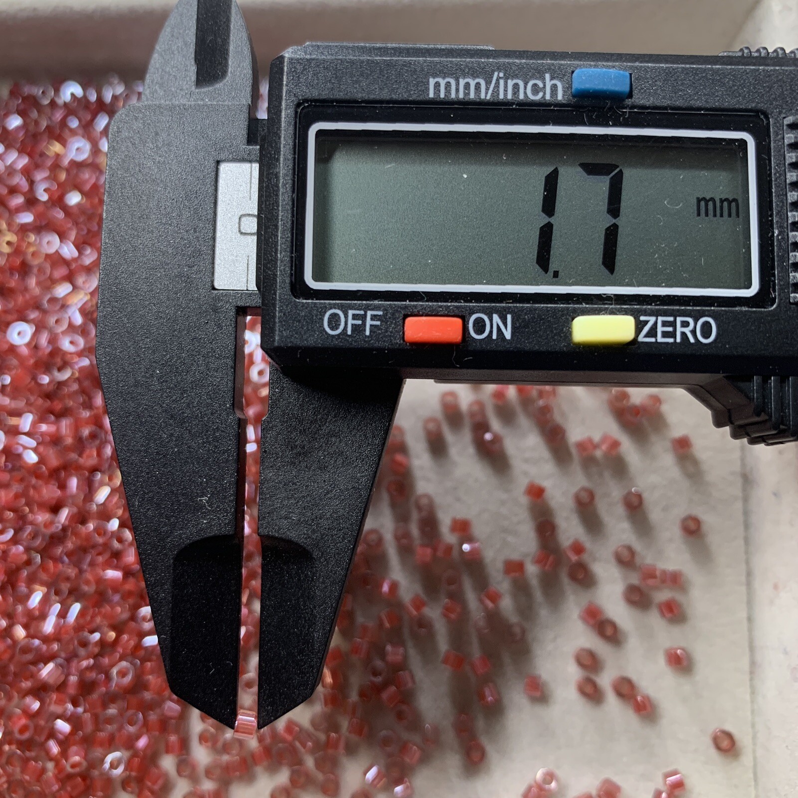 Wholesale 4Oz/114G Delica Beads Bulk Lot Gold & Silver Mixed 2.0-2.3mm Diameter