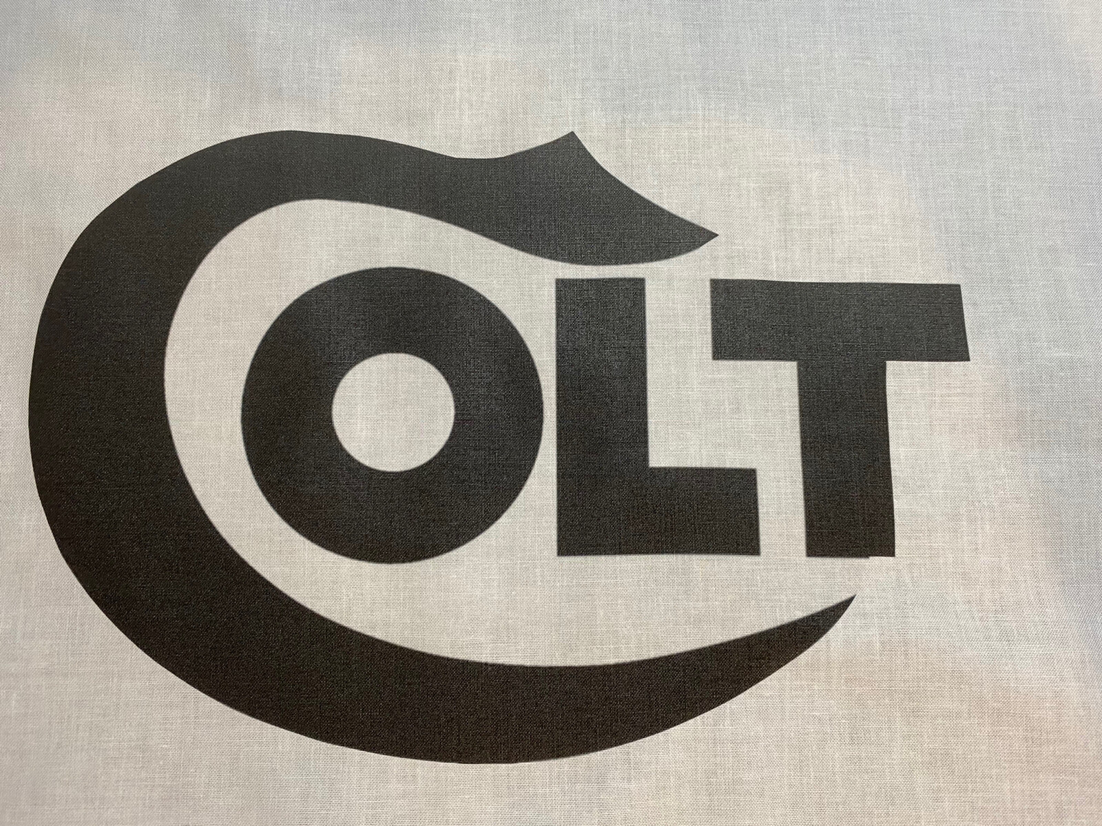 1 COLT Word LOGO ON 18X18 SEWING BLOCK QUILT FABRIC “HAND GUNS 22 PISTOLS RIFLE