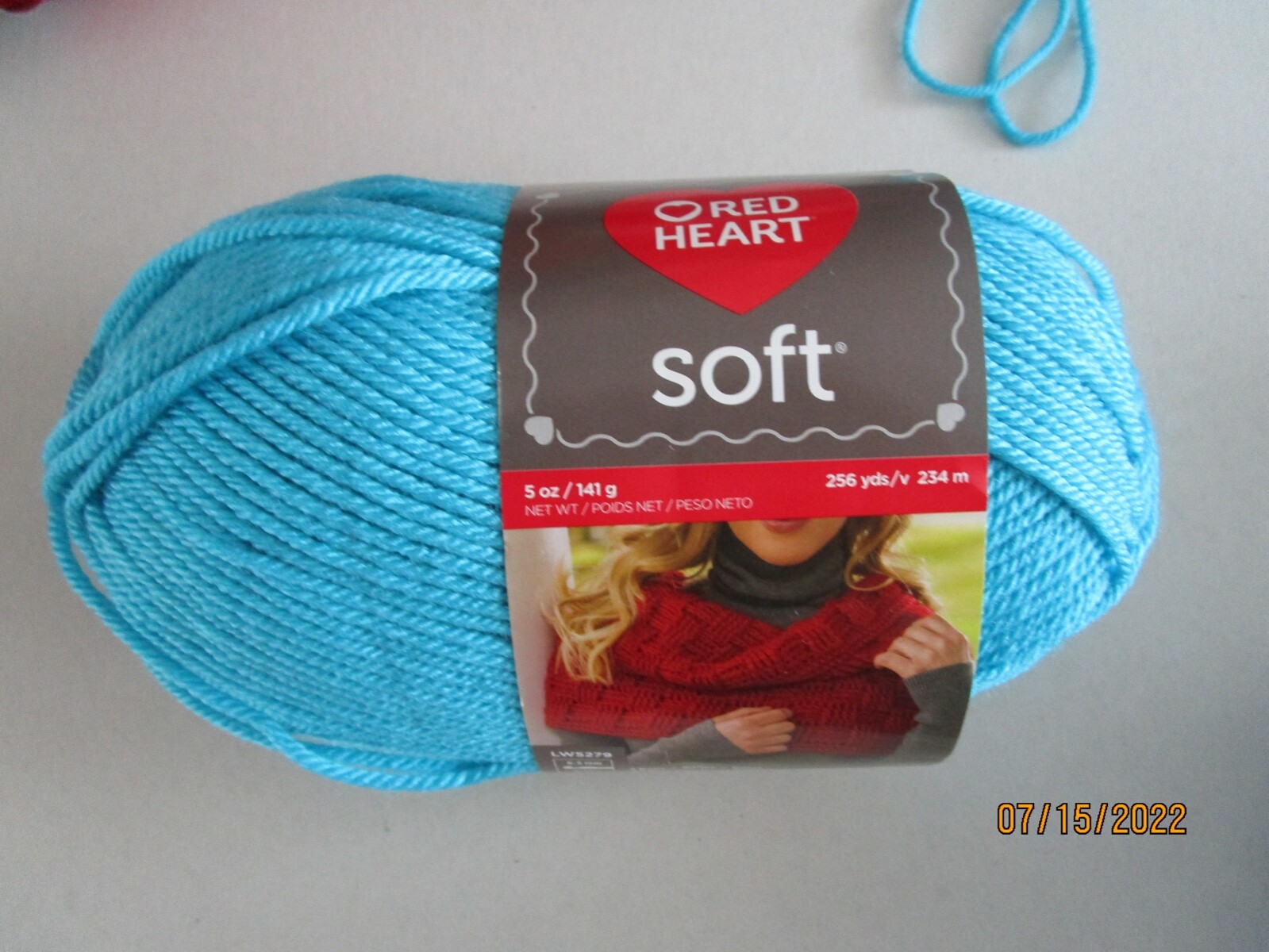 RED HEART.. SOFT. 7 COLORS TO CHOOSE FROM