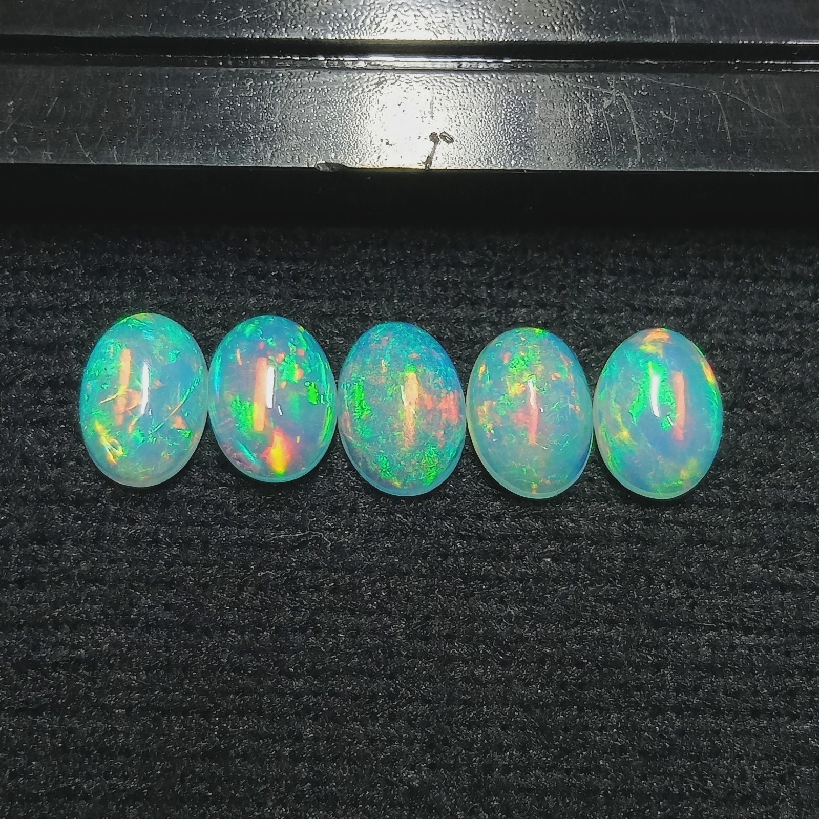 Natural Ethiopian Opal Cabochon – 5 Pcs Set – Rainbow Fire Opal Gemstone – 7x5mm