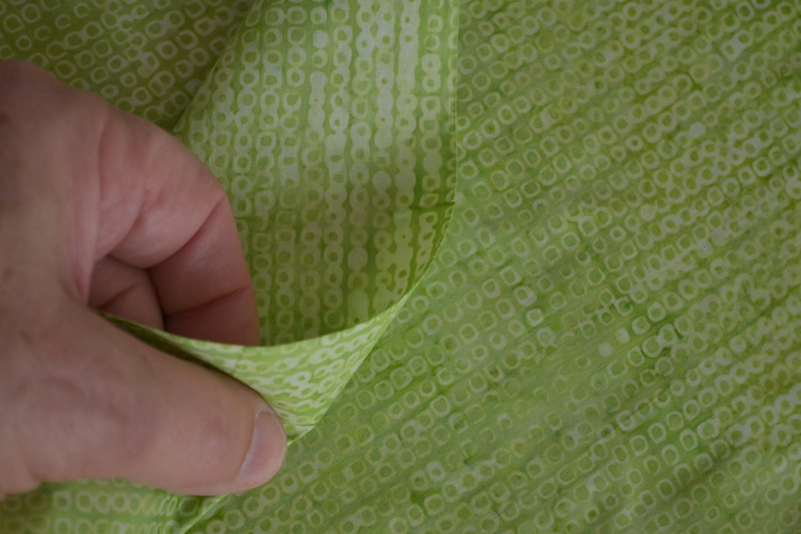 By 1/2 Yd, Green on Green Cotton Batik, Hoffman, Indonesia, G-2197, Celery, B593