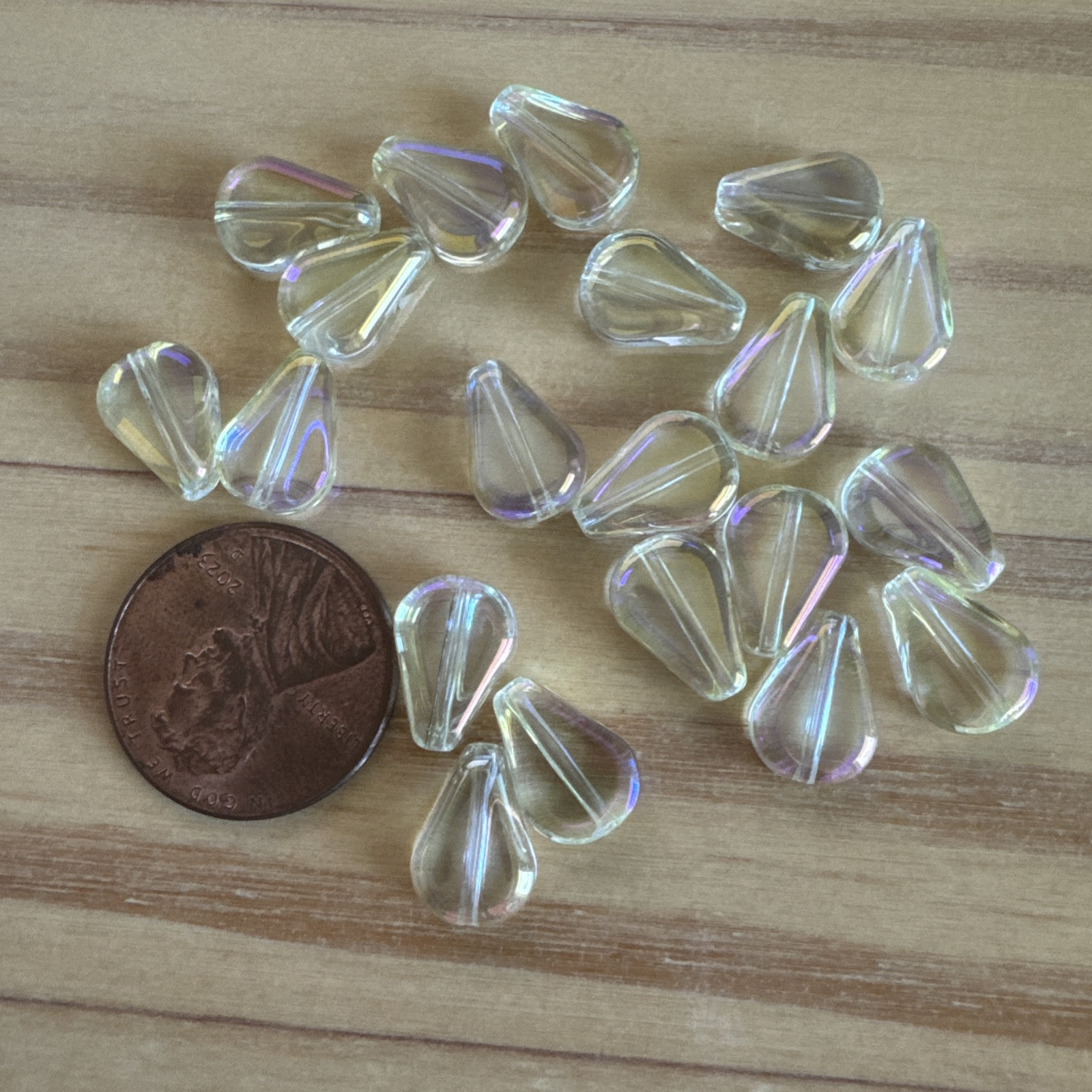 20 PALE CLEAR YELLOW FLAT TEAR DROP ELECTROPLATED GLASS BEADS 11mm Jewelry