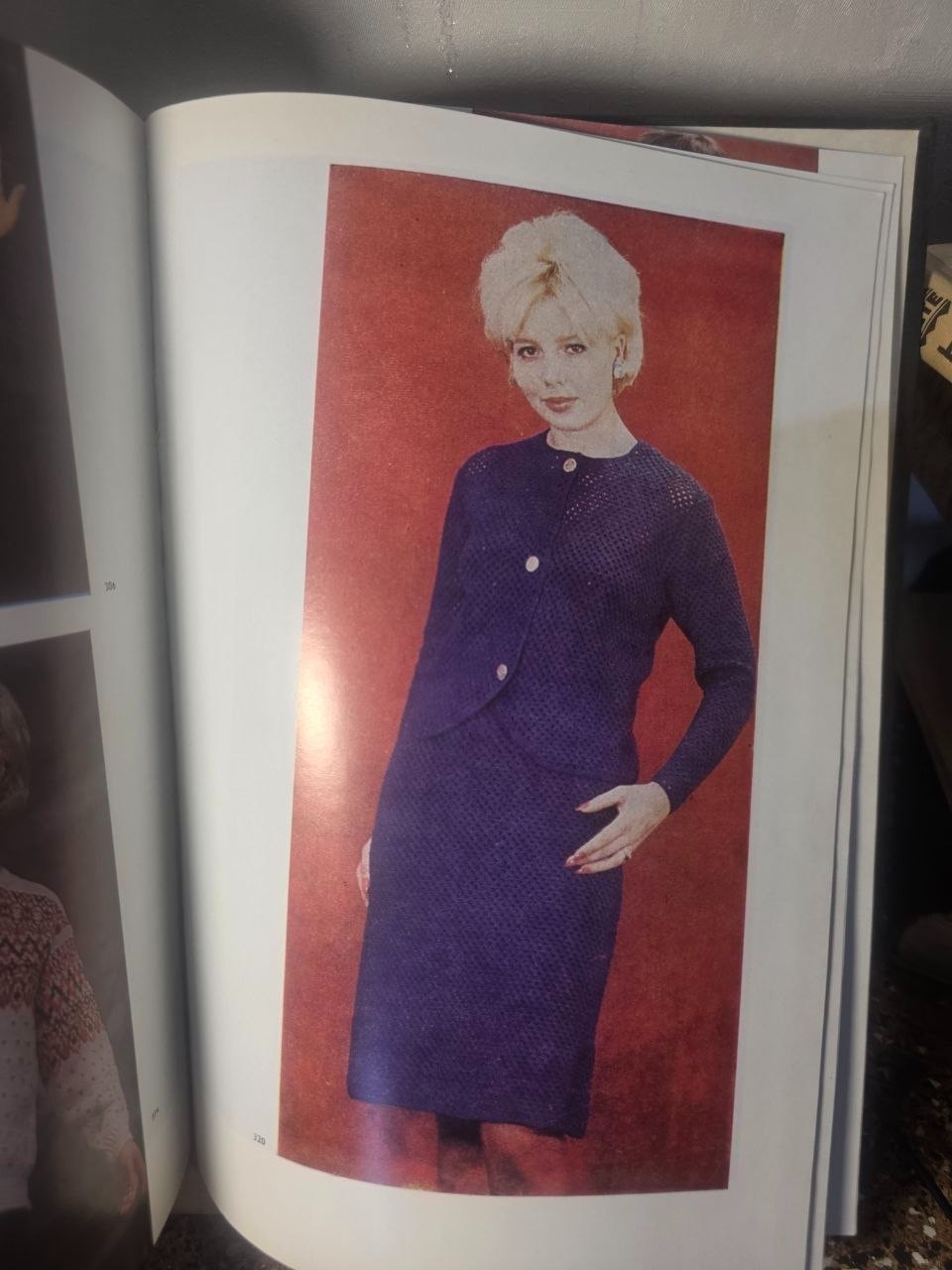 1978 VINTAGE KNITTING CROCHET PATTERNS BOOK Fashionable Knitwear Soviet Bulgaria