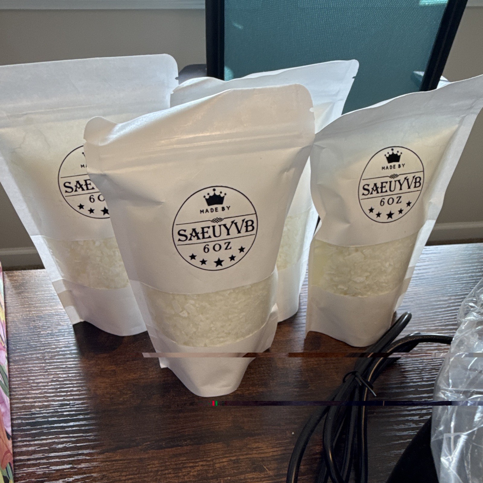SAEUYVB Luxurious Candle Making Kit, Soy Wax Container Kit