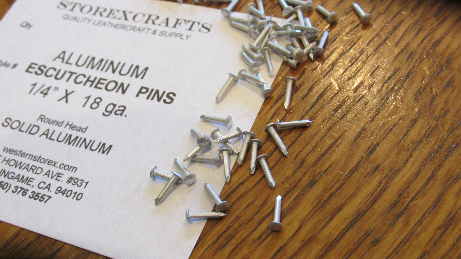 ESCUTCHEON PINS ALUMINUM 100 pcs. 1/4″ X 18 ga. U.S.A. WOOD / LEATHER new