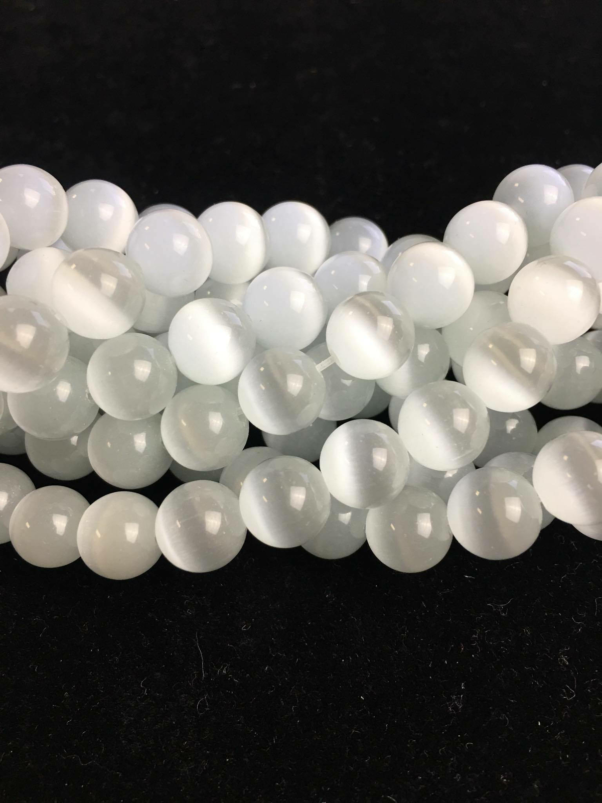 White Cat’s Eye Smooth Round Beads 4mm 6mm 8mm 10mm 12mm 15.5″ Strand