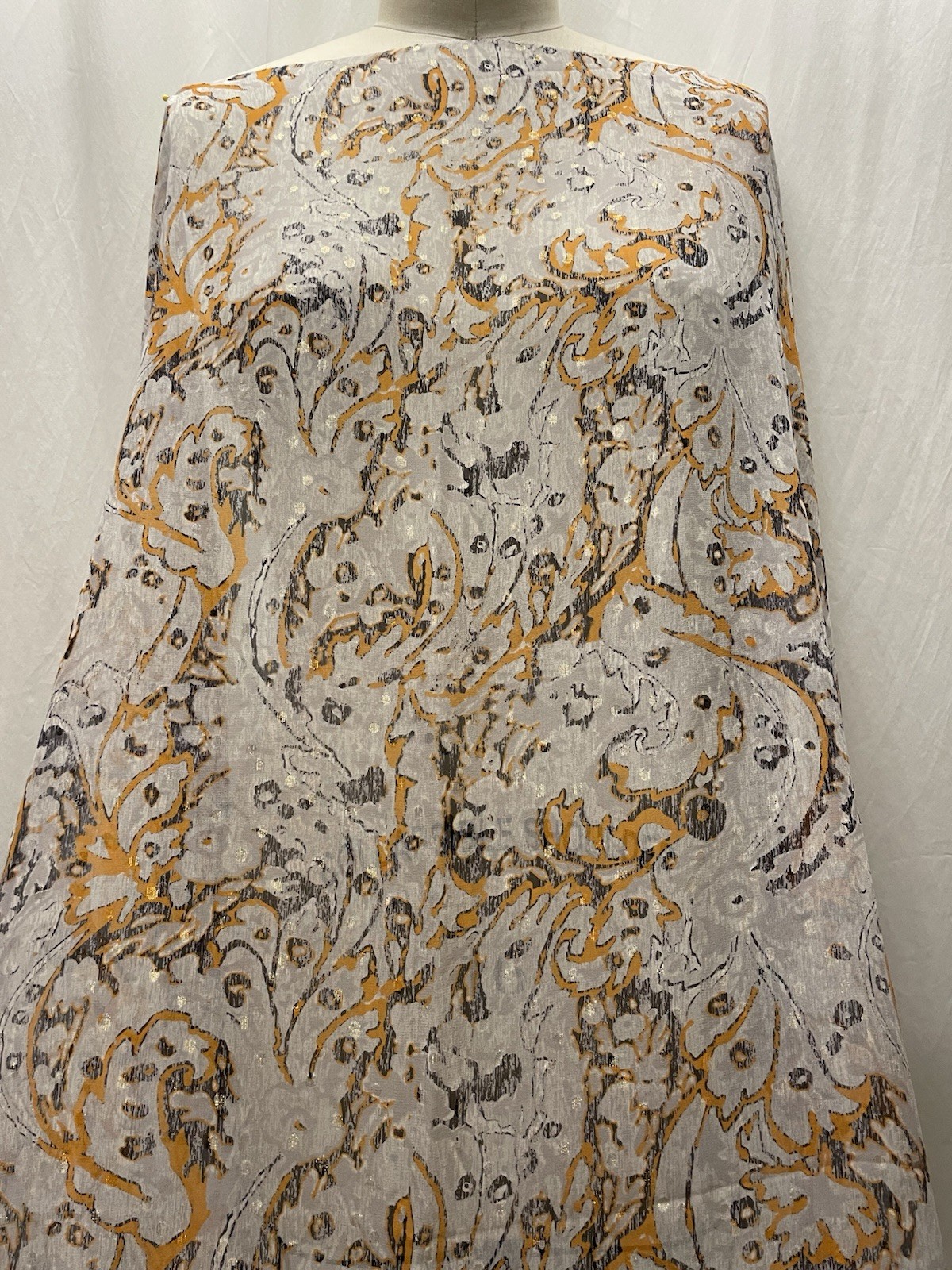 100% Silk Chiffon Georgette Gold Lurex Grey Abstract Fabric By The Yard 56″ Wide
