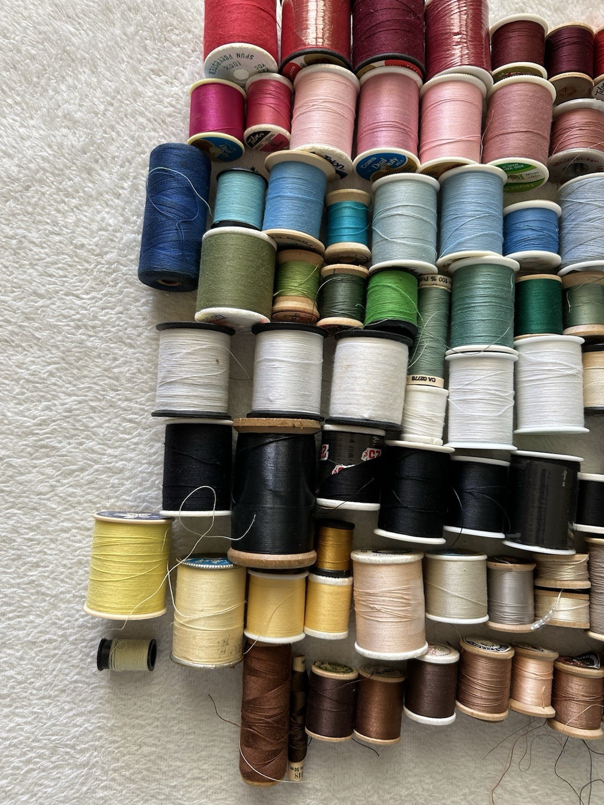 Lot of 100+ Spools of General Sewing Thread Assorted Colors