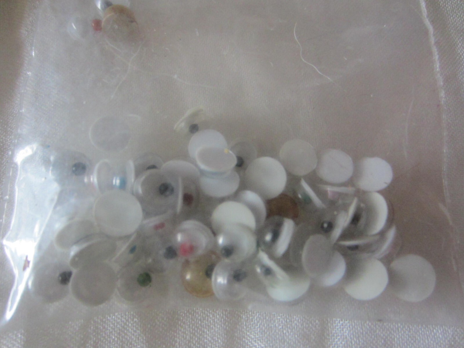 8 Bags Crafts Mixed Lot Various Sizes Moving Googly Eyes Vintage