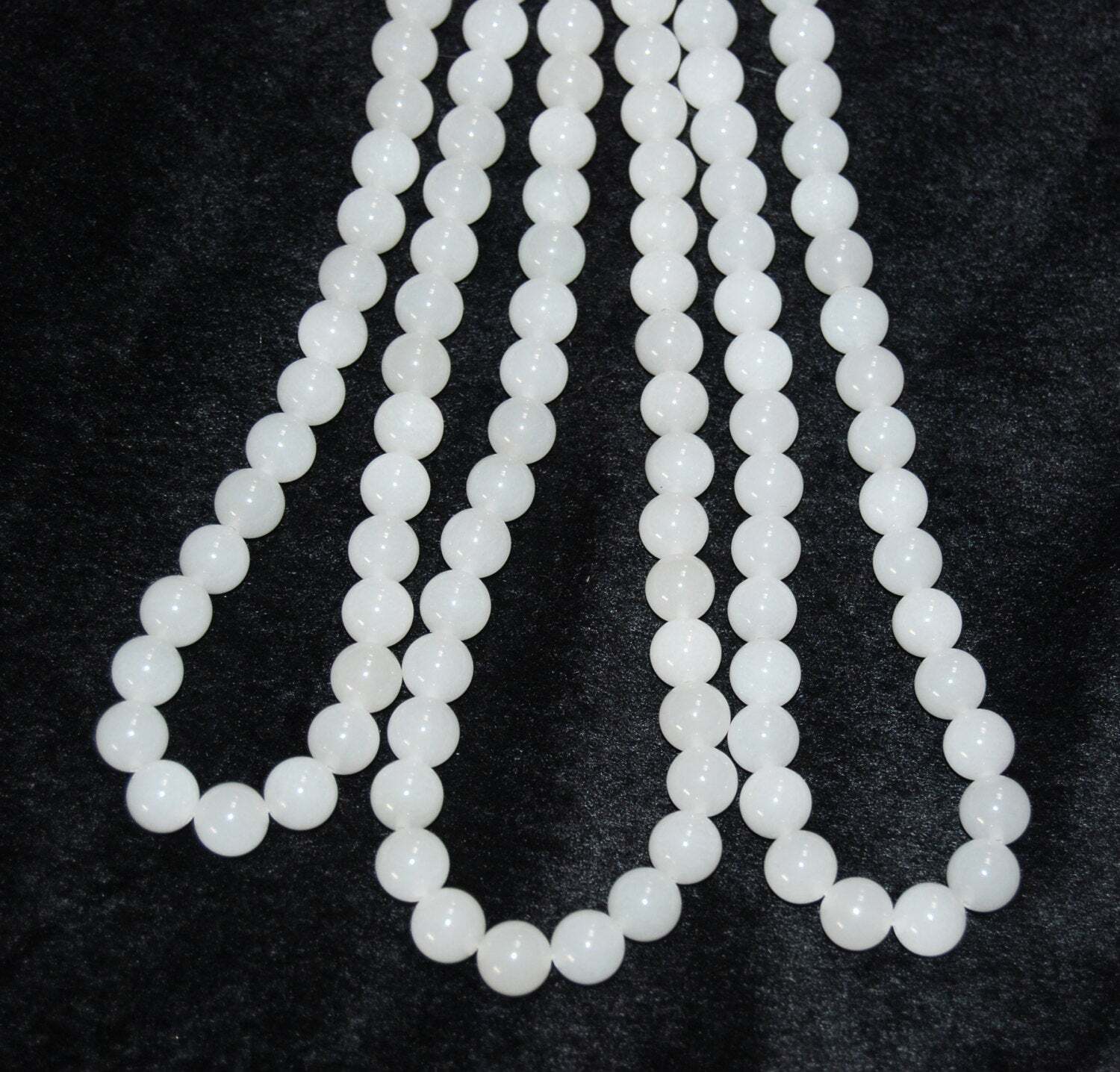 Natural White Jade Smooth Round Beads 4mm 6mm 8mm 10mm 12mm 15.5″ Strand
