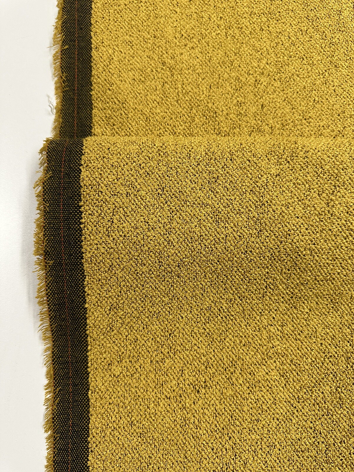 HBF Textiles Merci Bouclé in Dijon, 5yrds+, Tight&Low Pile Boucle