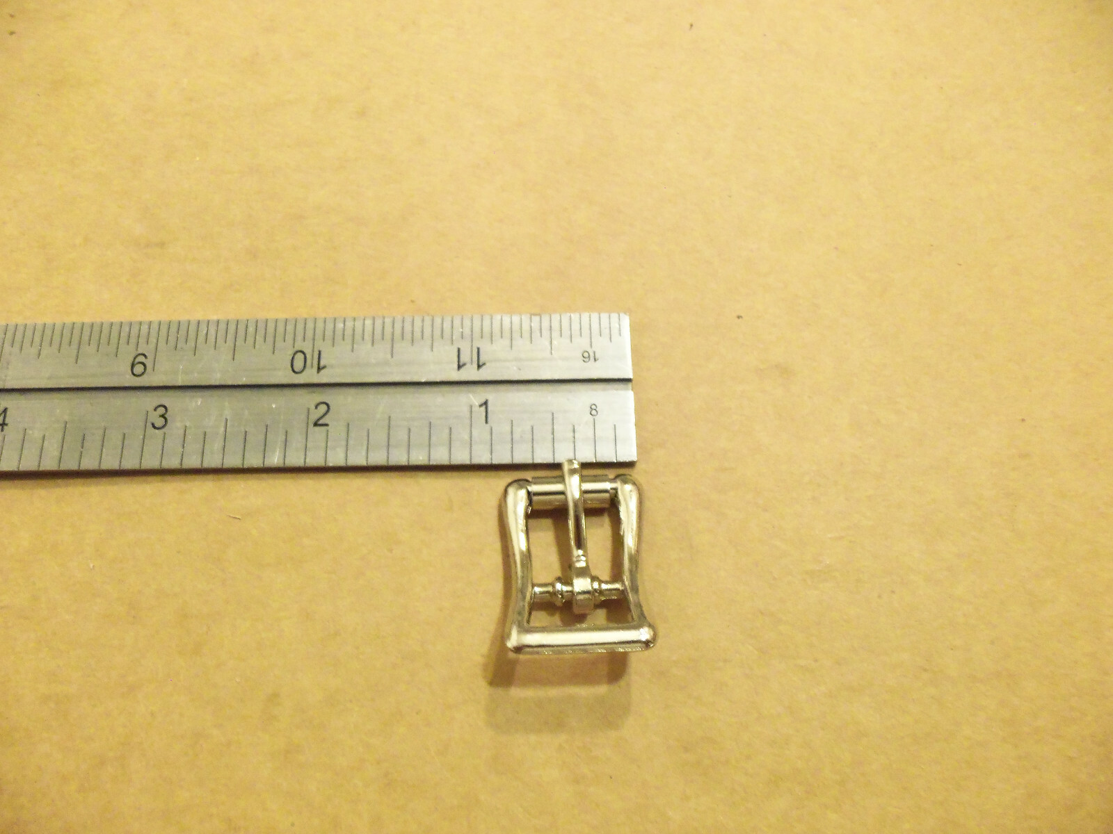 1/2″ Nickel Plated Middle Bar Roller Buckles (Pack Of 25)