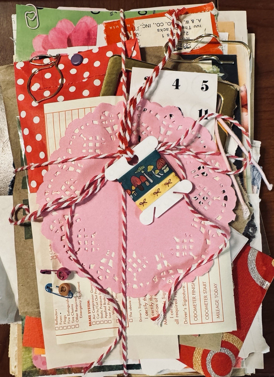 100+ Piece Junk Journal Supply Ephemera Vintage Modern Lot Paper Unique Mystery