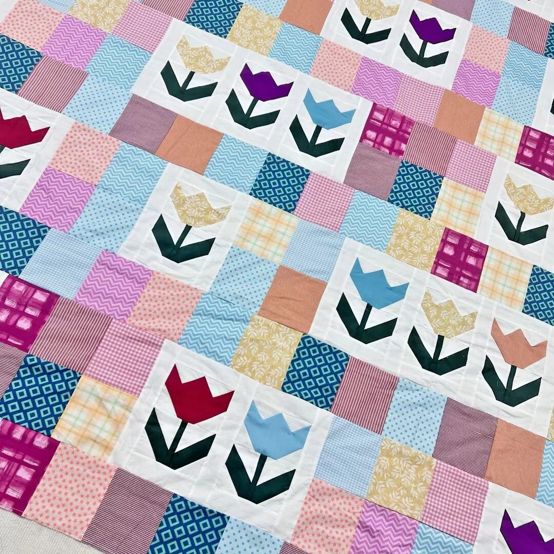 Handmade Tailored Tulips Cotton Fabric Queen Size Patchwork quilt top/topper