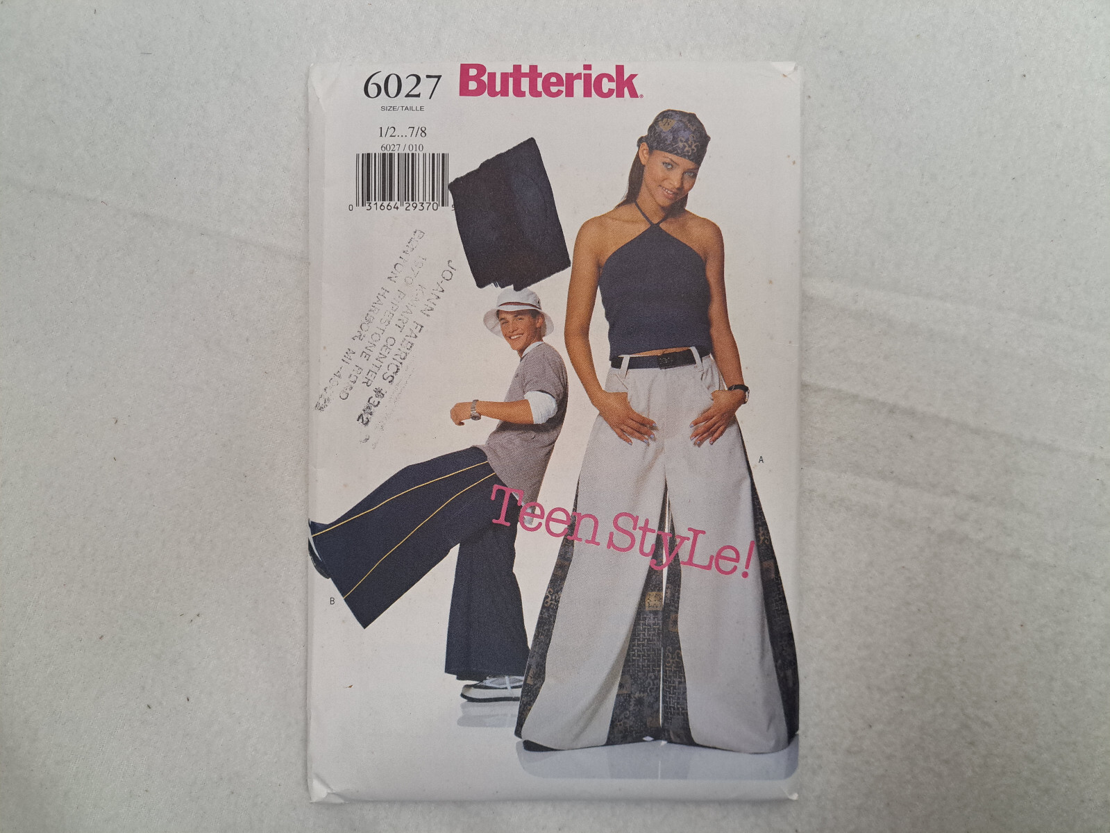 Butterick Pattern – Unisex Juniors’ Pants (1/2-7/8) #6027 – Uncut