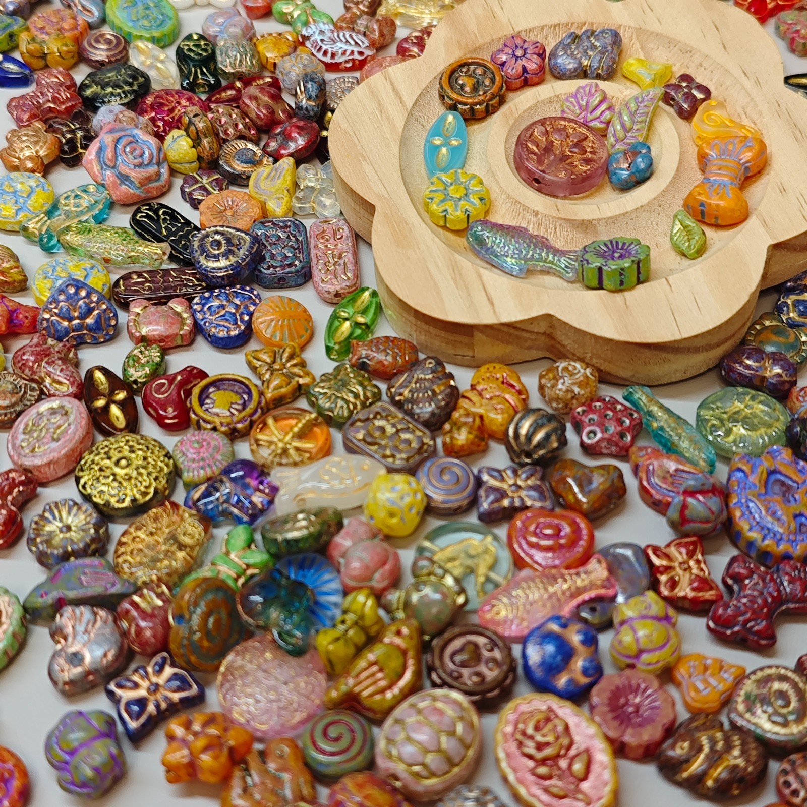 100g Handmade Glass Beads for Jewelry Making – 200 Mixed Styles Assortment