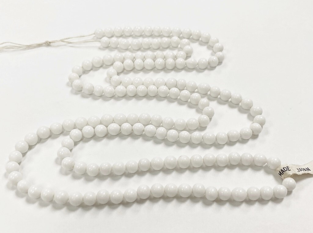 100 Vintage Japanese Cherry Brand Glass Chalk White 5mm. Round Beads 4711T