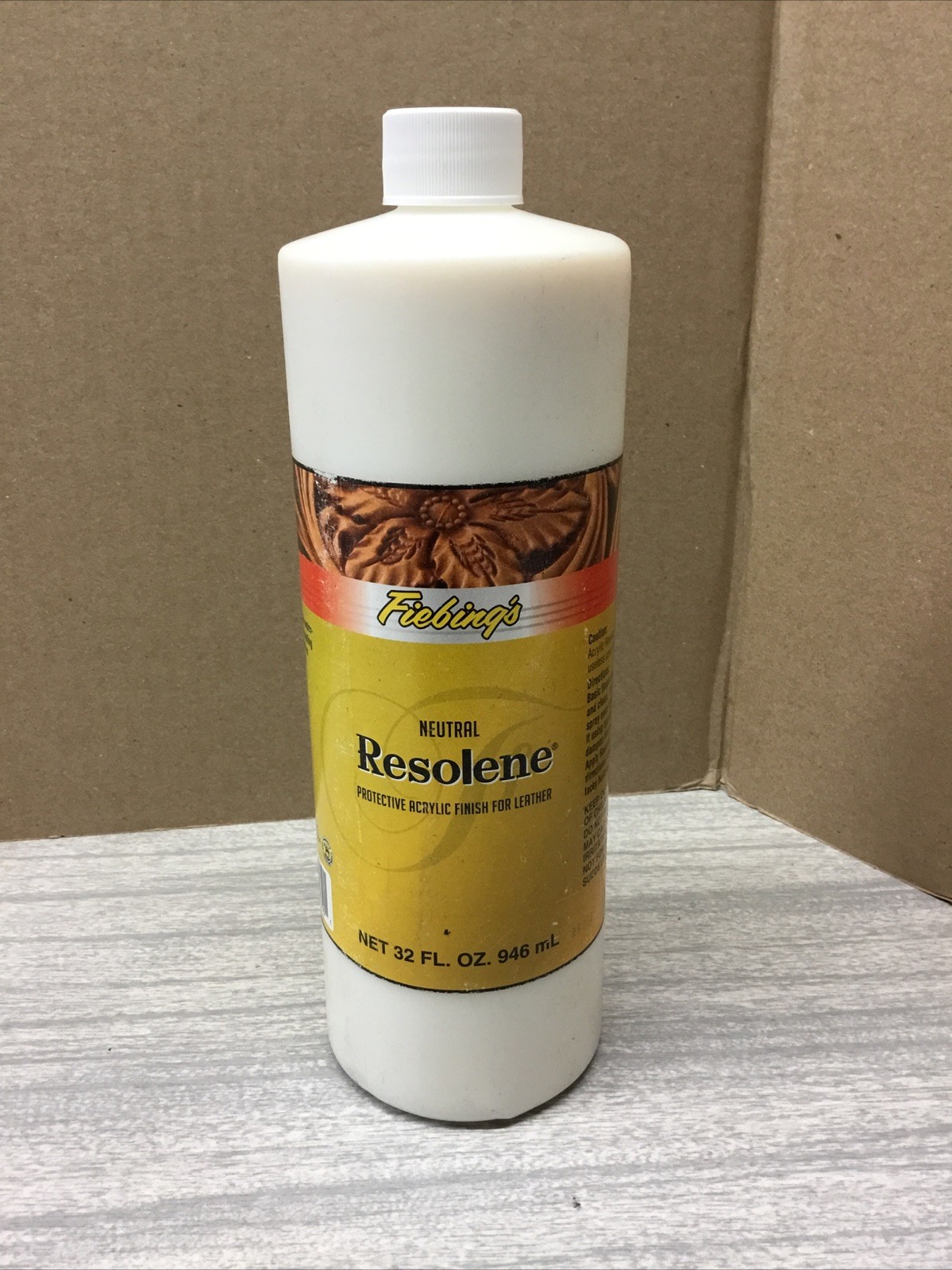 Fiebing’s Neutral Resolene Protective Acrylic Finish For Leather- 32 Fl Oz