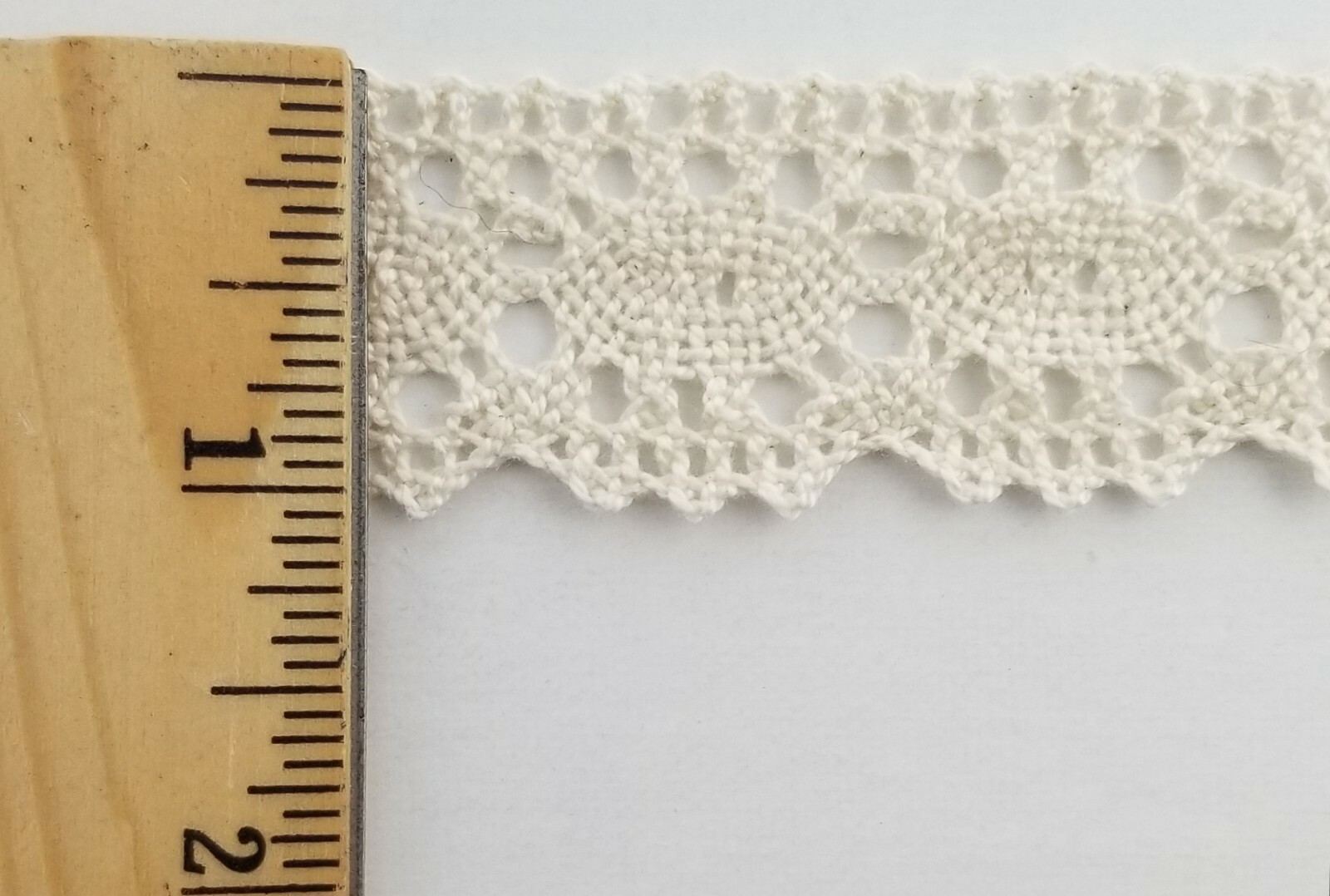 1″ CLUNY LACE COTTON CROCHET TRIM – COLOR: NATURAL – 18 CONTINUOUS YARDS!