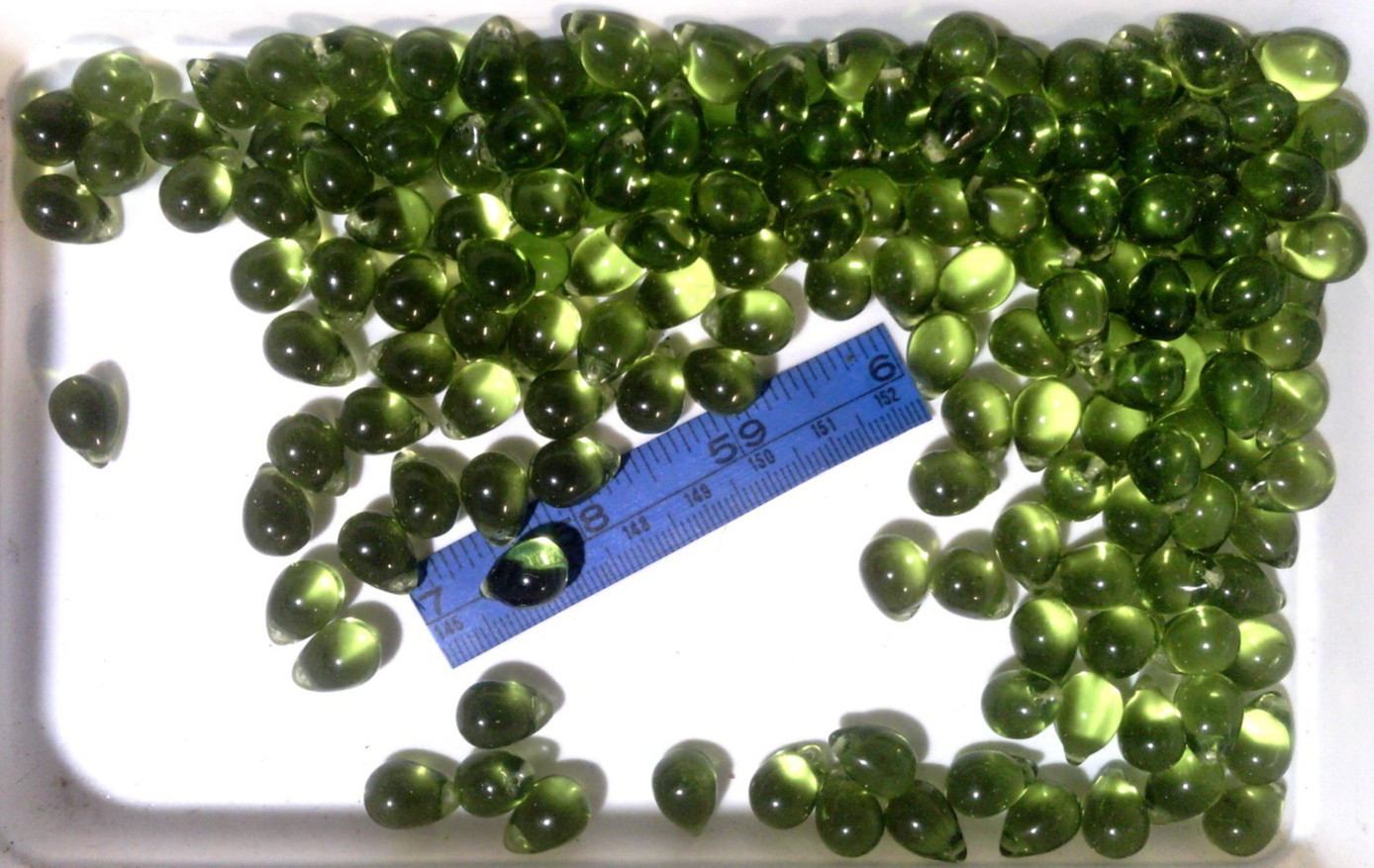 VTG 245 GRAM OLIVE DROPS PRESSED BEAD #101314J LL