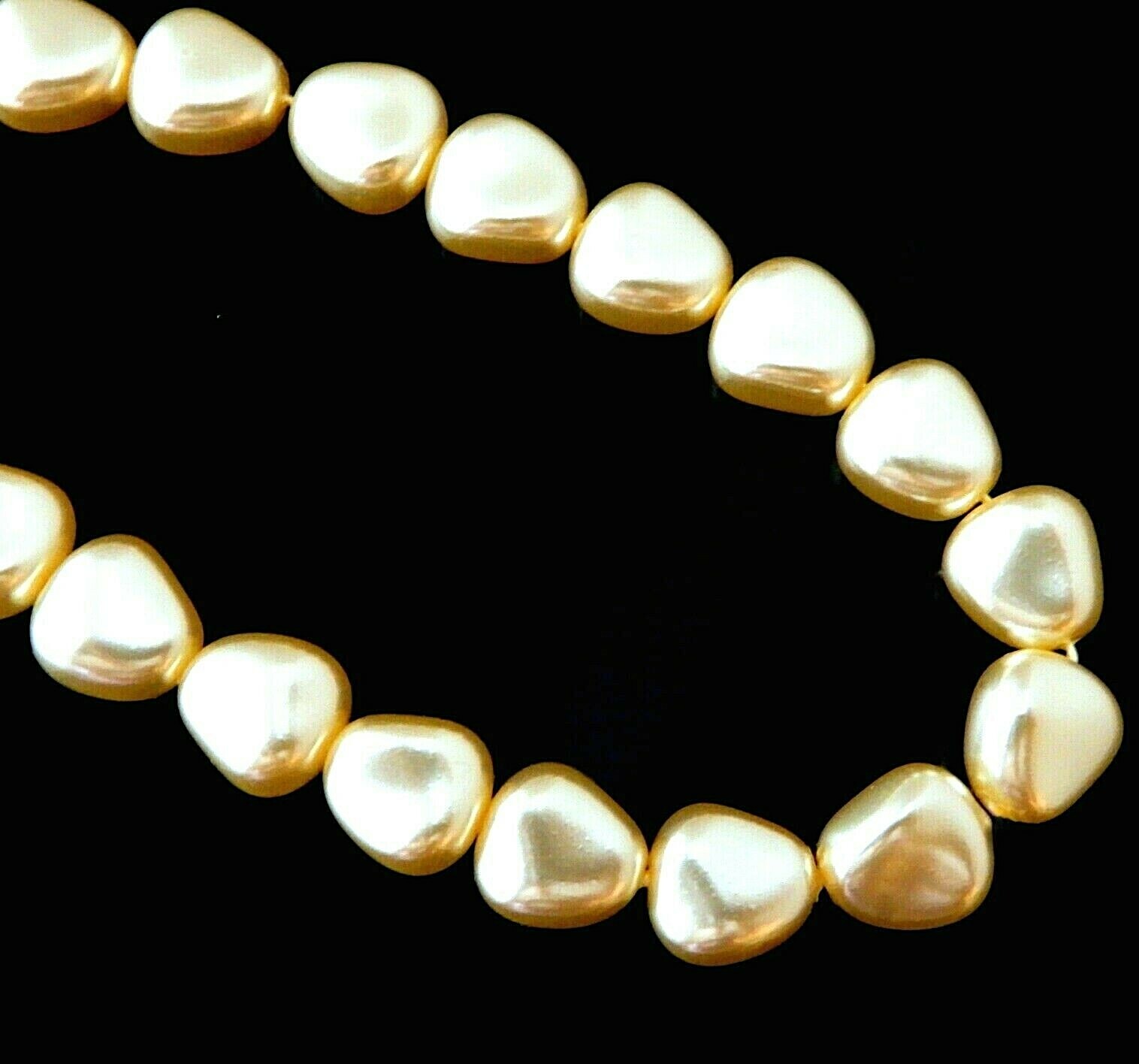 40 Exquisite Cream Cultura Preciosa Czech Pearls 11mm Pearl Nugget Baroque Beads