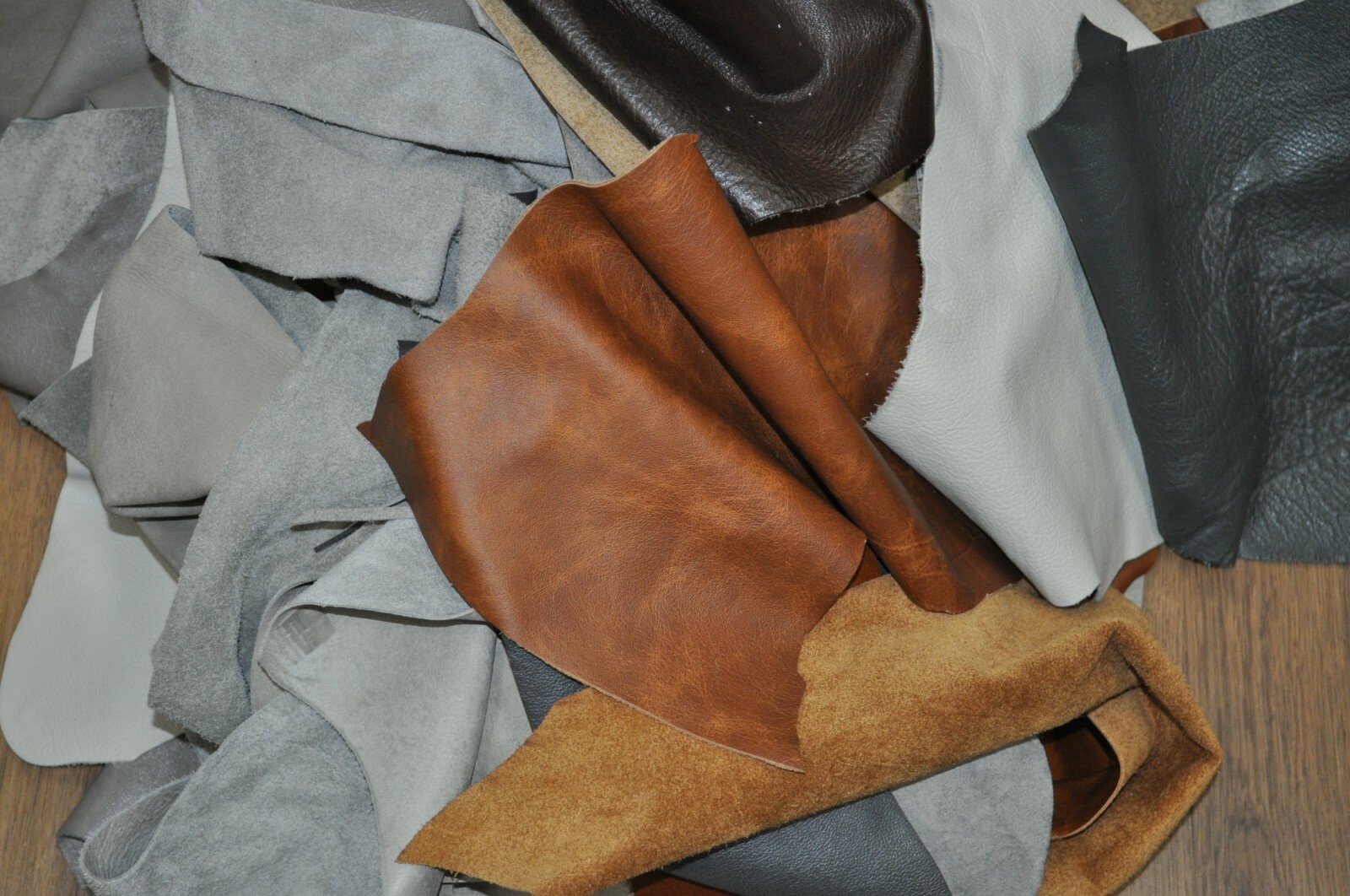 10 lb Box Mixed Colors Cowhide Remnants Scrap Leather Pieces Free Shipping