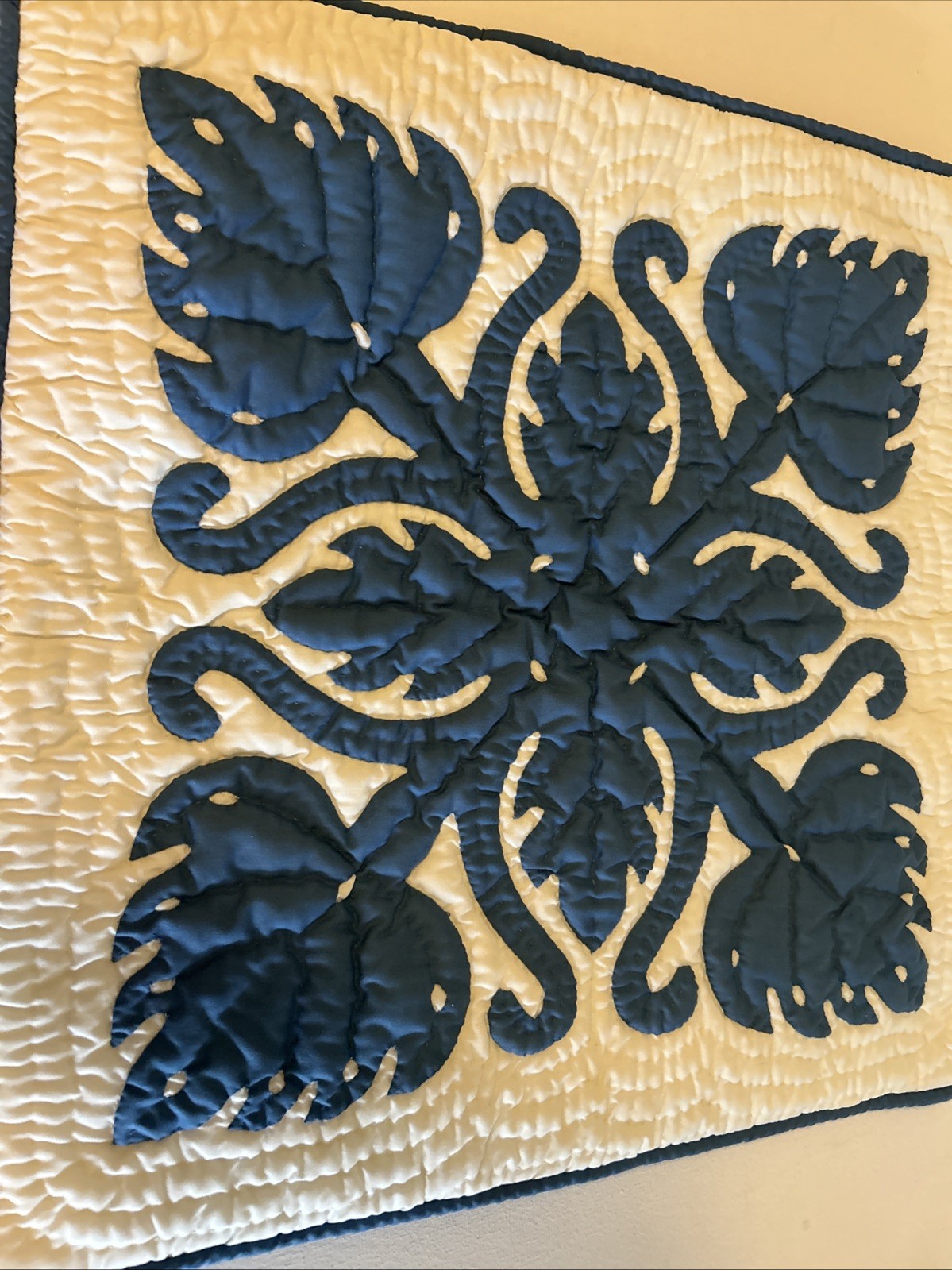 1Hawaiian Handmade Appliqué Pillow Throw Cover– 18/18 Blue Floral Free Shipping