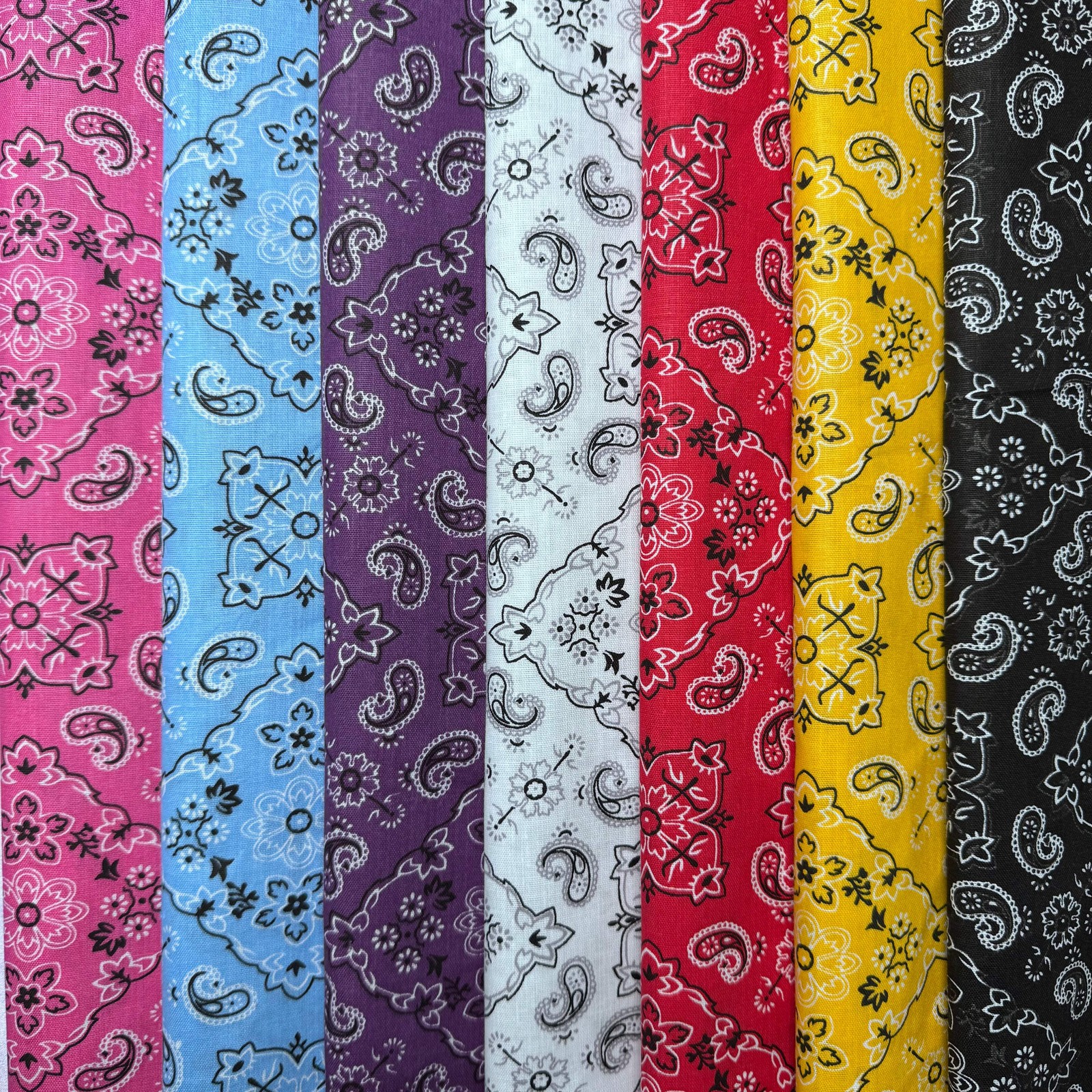 Cotton-Blend Fabric, Paisley-Bandana Motif Pattern(7 Colors) – By the Yard
