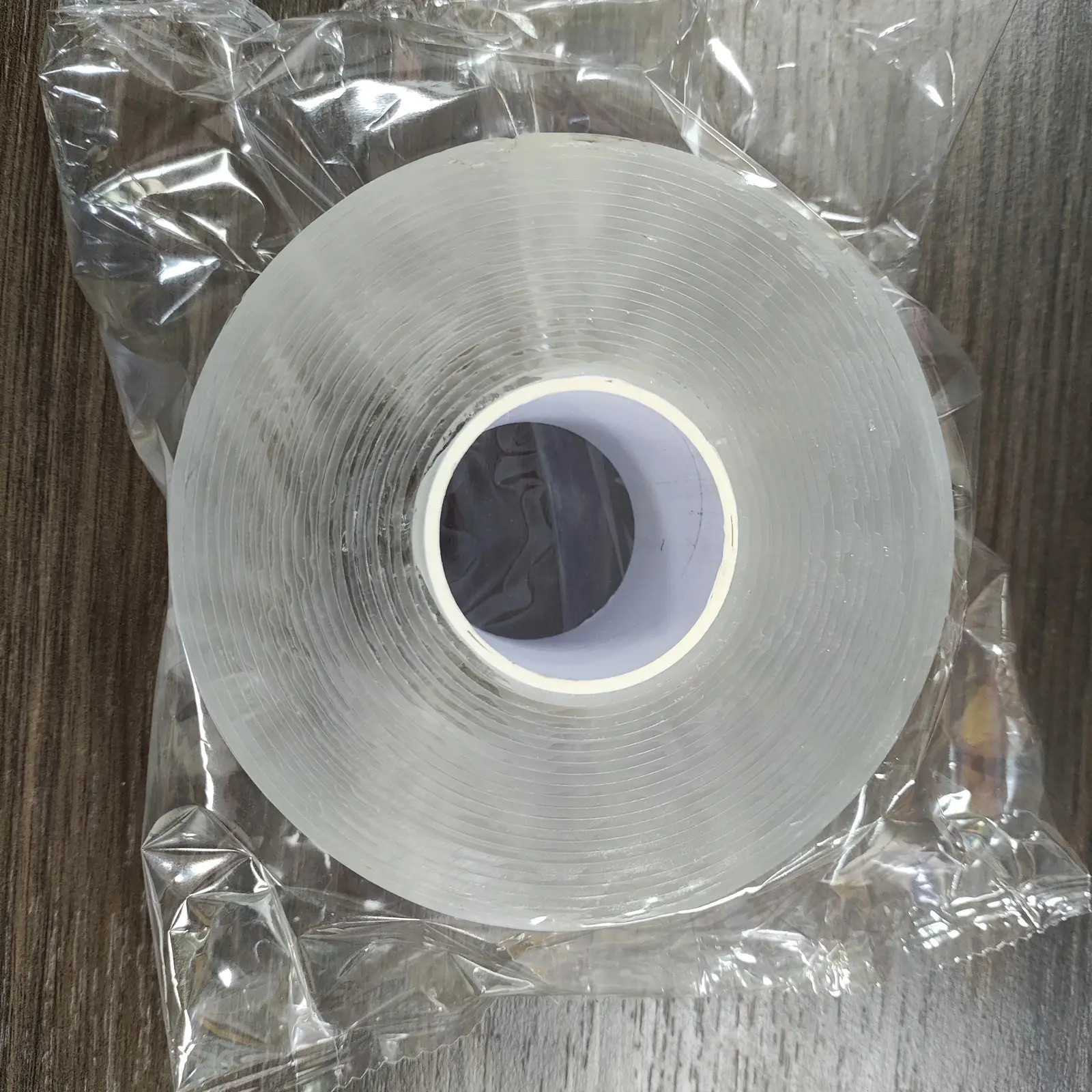 Double-Sided Adhesive High Viscosity Is Fixed on The Wall Without Leaving Traces
