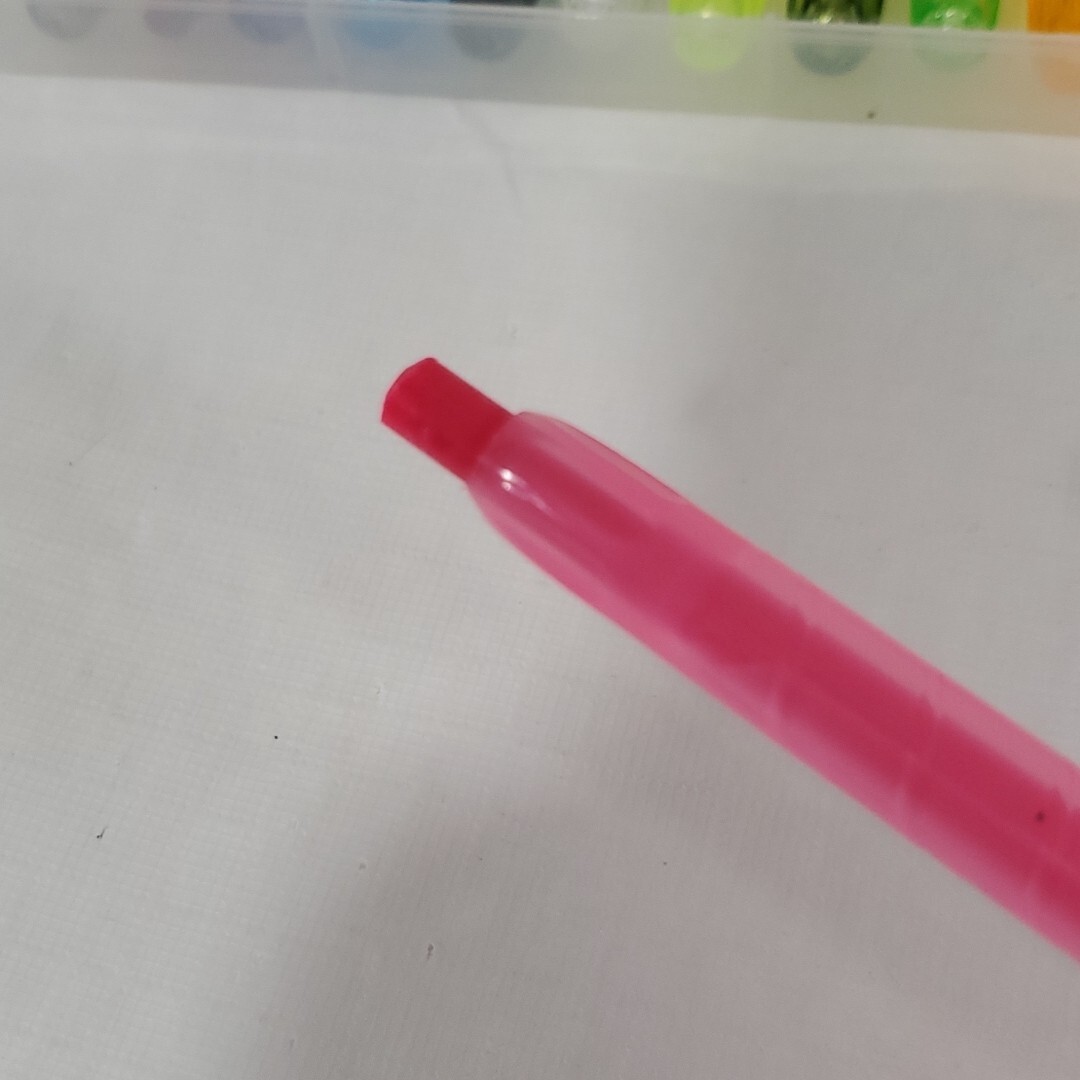 More than Magic Sweet Scented Twistable Crayons 22 Pack (Missing 2) Non Toxic