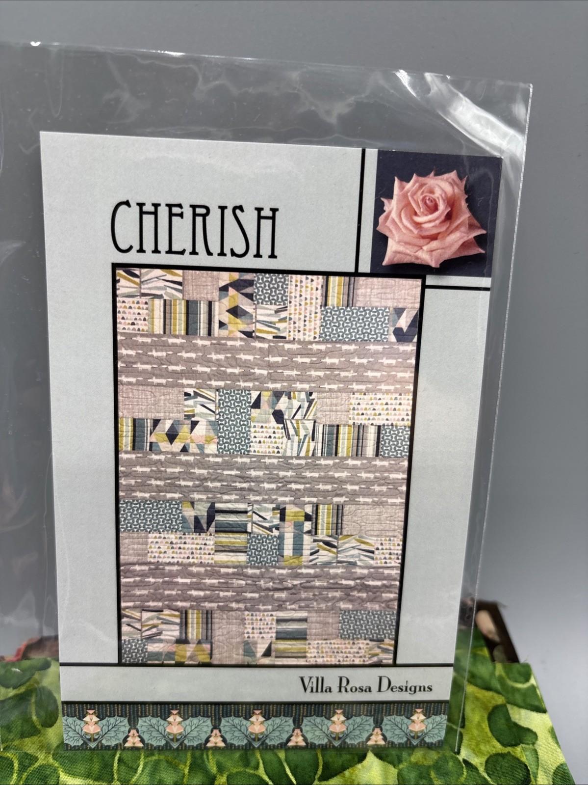Villa Rosa Designs Cherish Quilt Kit 41“ X 57“ Wine Country