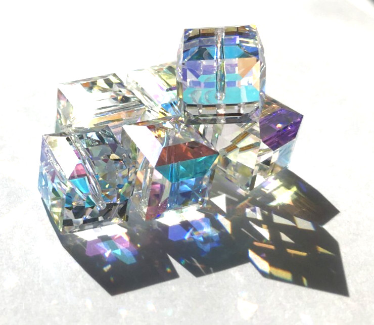 Swarovski Crystal Cubes 10mm (144 pc/FP) Crystal AB #5601