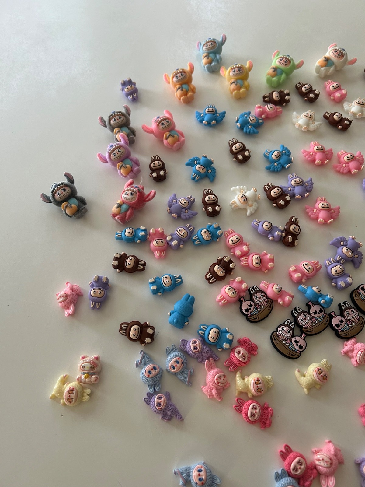 125+ pieces Cartoon Silicone/Acrylic mix Focal Beads for Pens. Focal Beads Bulk