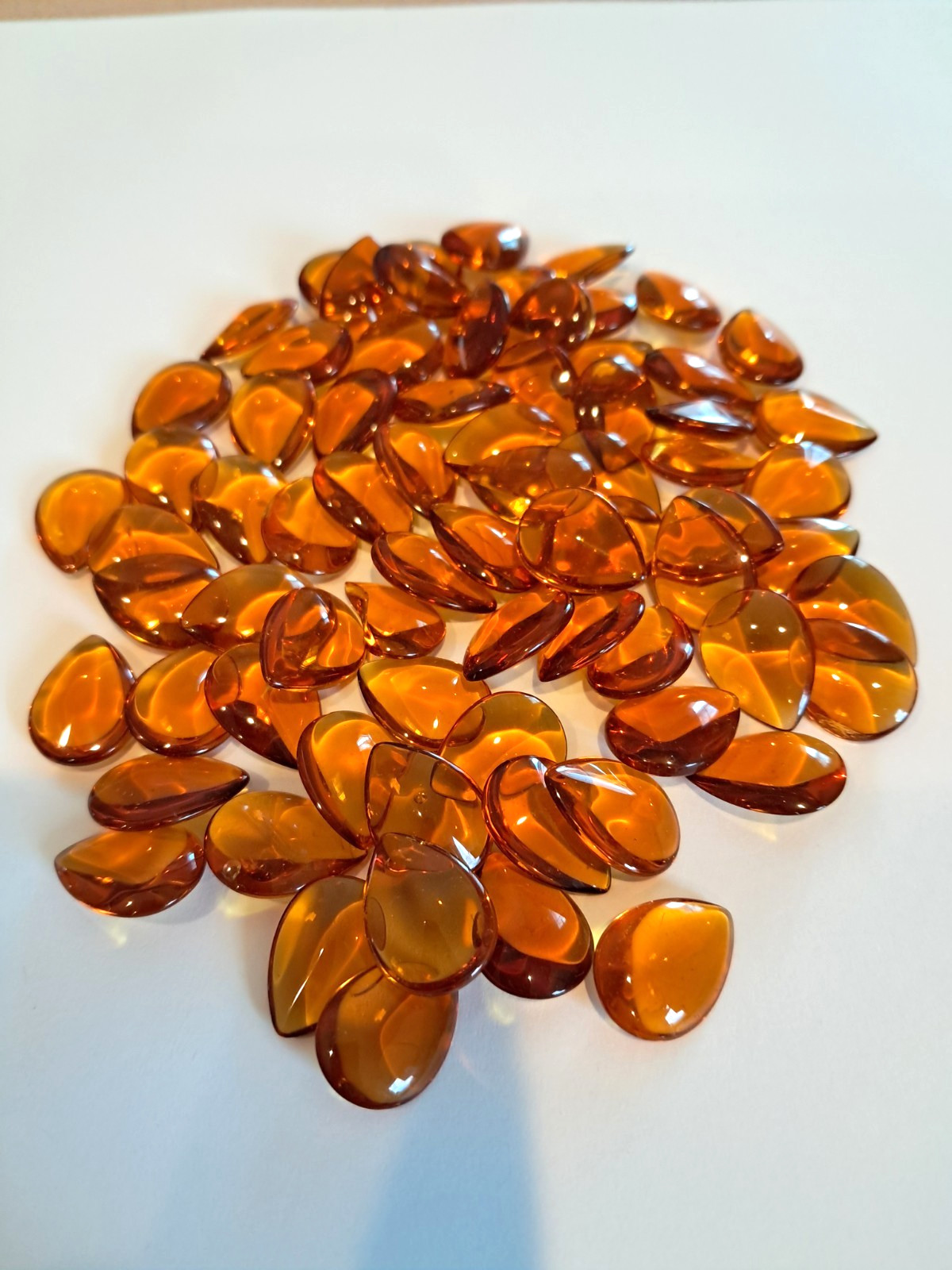 CZECH PEAR-SHAPED SMOOTH 18 X 13 MM TOPAZ RHINESTONES (72 PCS)