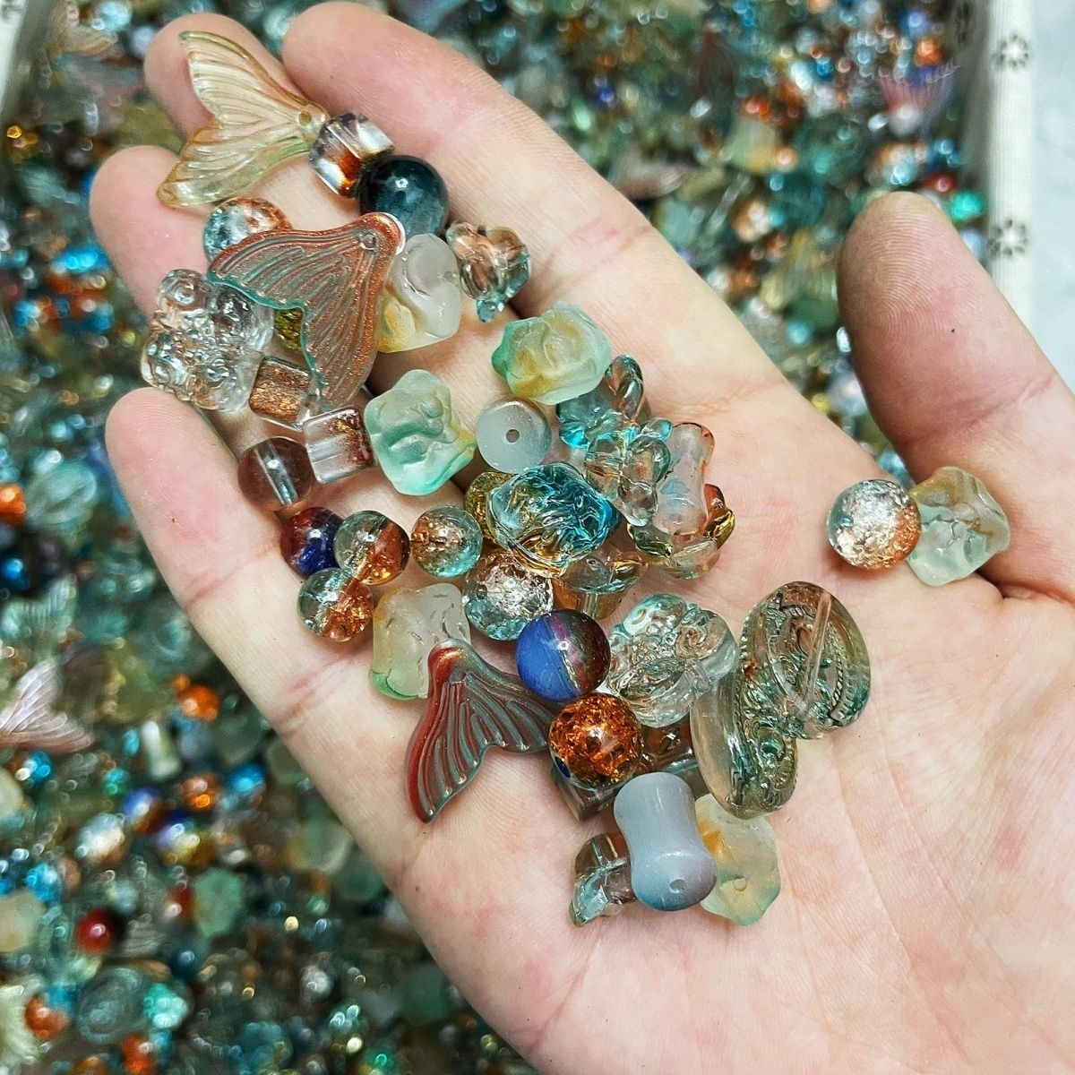 100g Glass beads lot jewelry making mix variety bead supplies Read Description