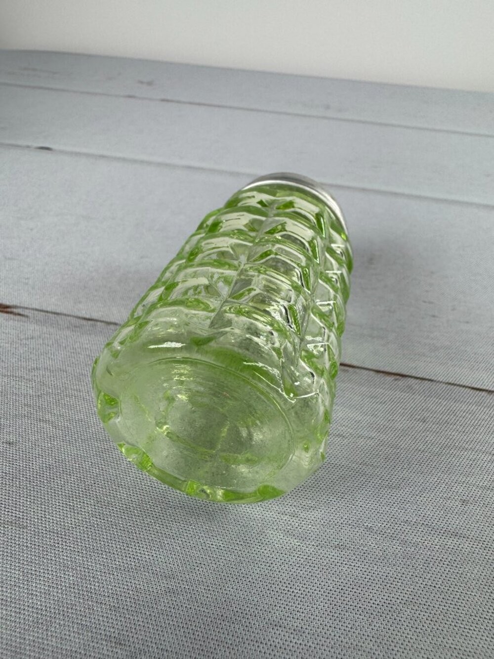 Vintage Hazel Atlas Uranium Vaseline Glass Salt Shaker Waffle Block UV Reactive
