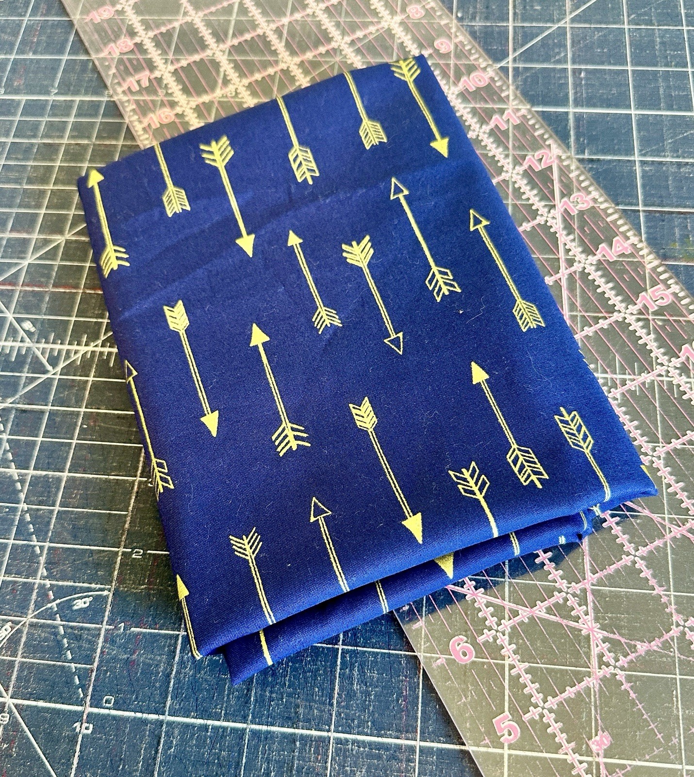 Michael Miller Fabrics Navy Arrow Gold Metallic Quilting – 3/4 Yard Remnant