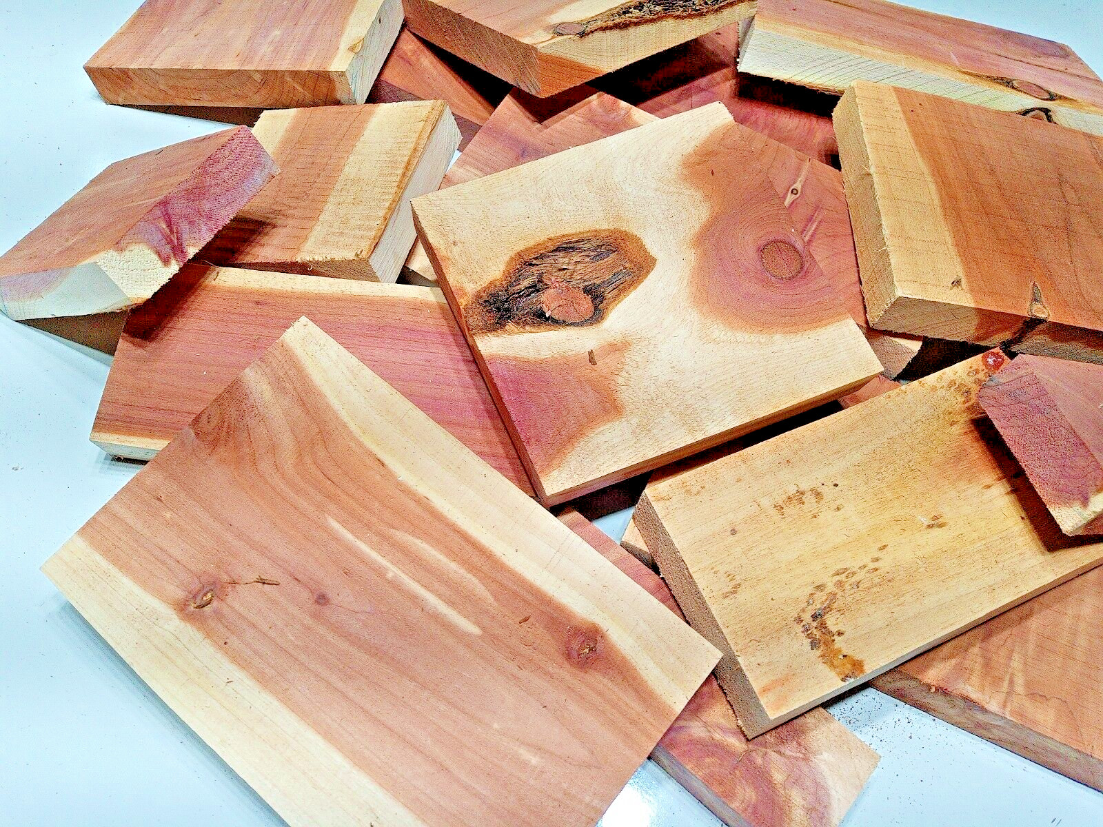 10lbs AROMATIC Red Cedar Wood Milled Kiln Dry Square Cut Pieces SHIPs FREE!