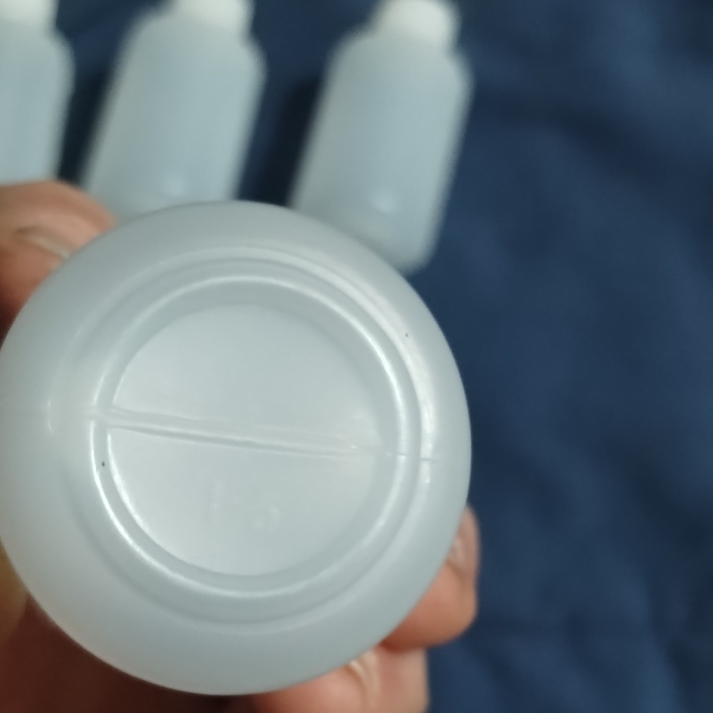 20 Clear 50ml Plastic Bottles with Screw Caps Graduated