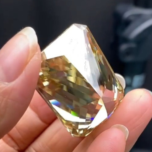 3.50 Ct Certified VVS1 D Grade Radiant Cut 8×10 MM Natural Yellow Diamond
